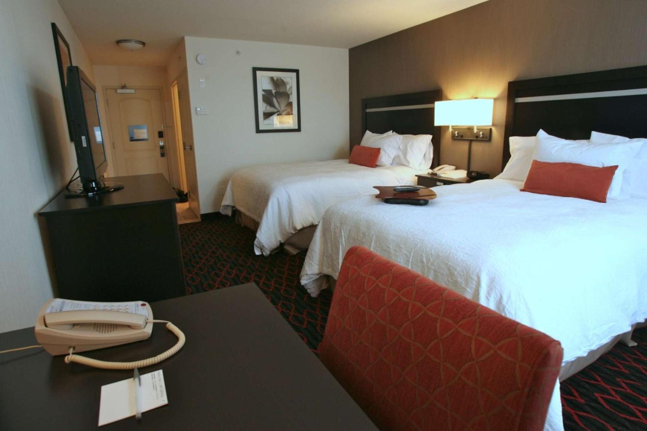 Room with Two Queen Beds - Non-Smoking - Photo 1
