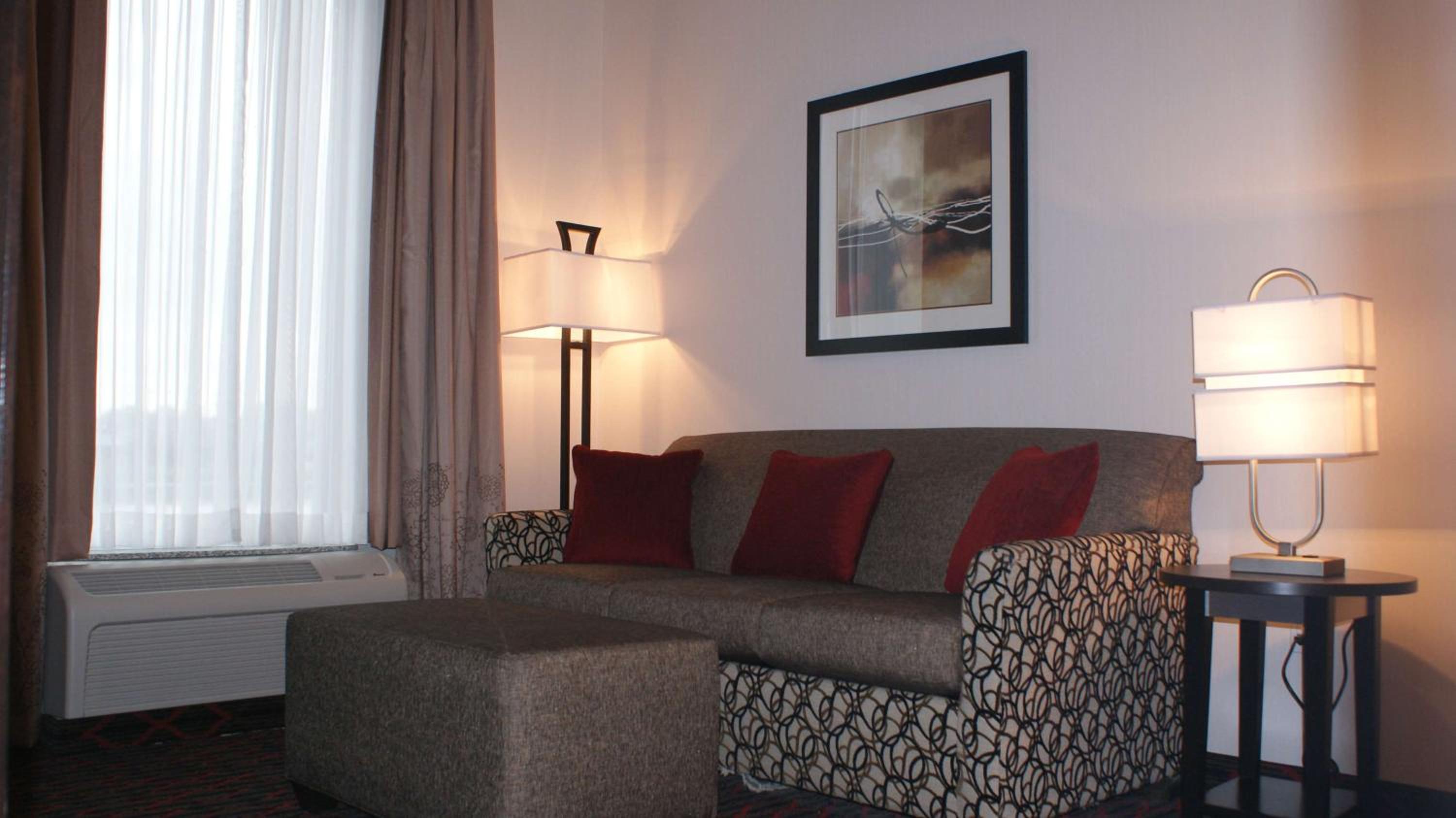 King Studio Suite - Non-Smoking - Photo 6