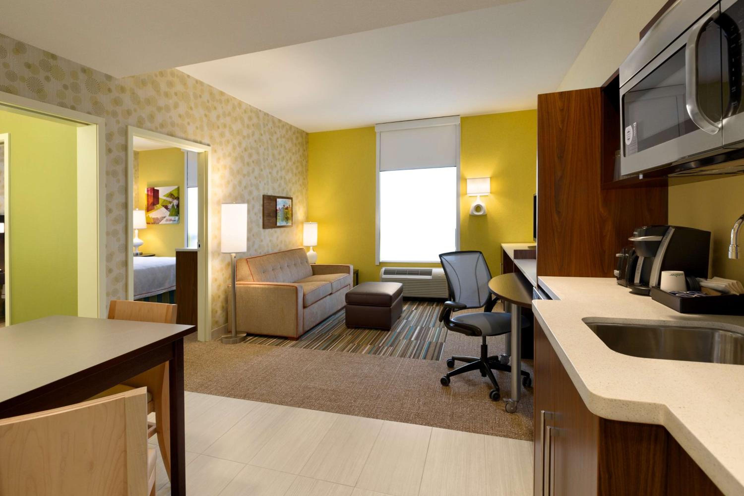 King Suite with Sofa Bed - Non-Smoking