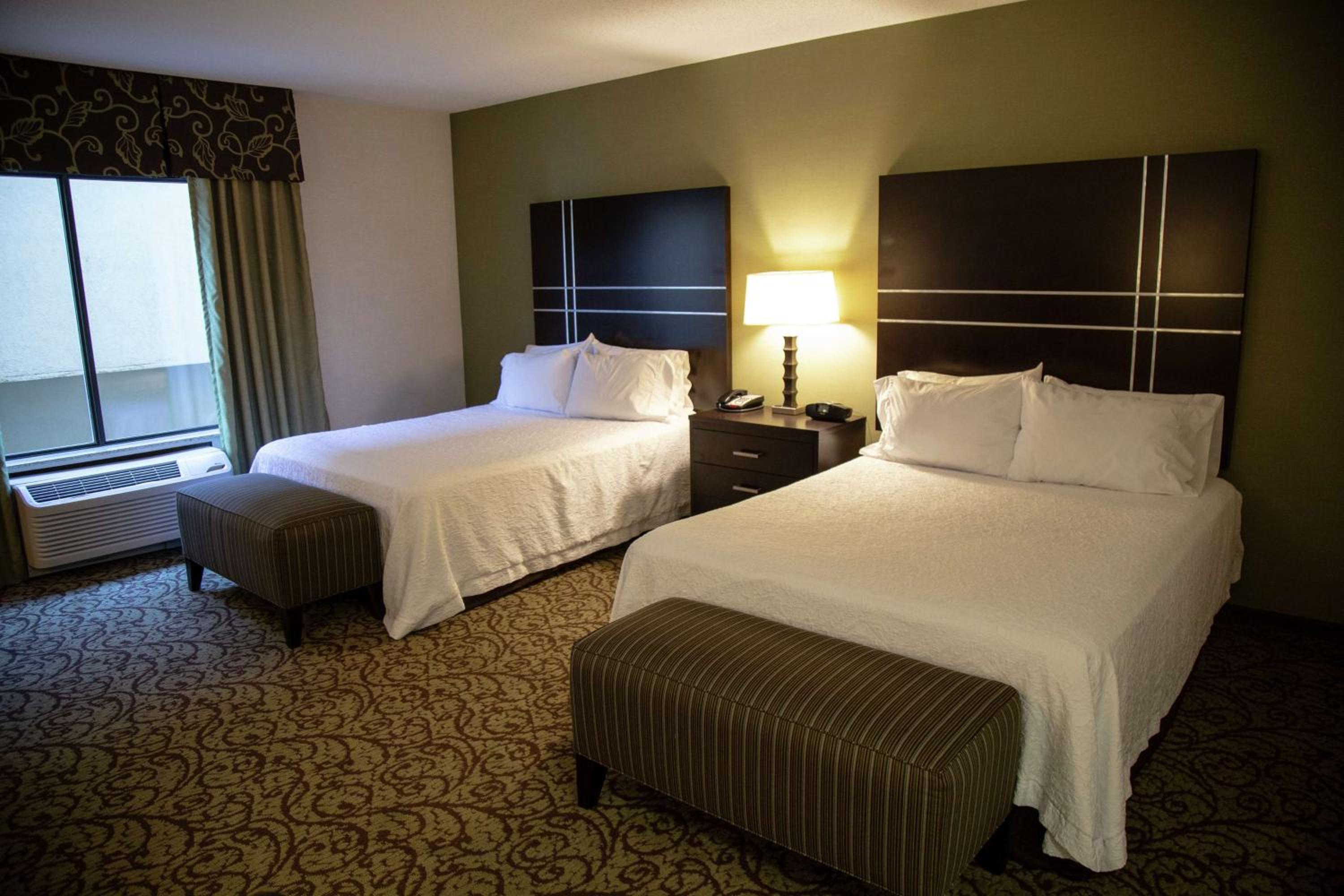 Queen Room with Two Queen Beds - Mobility and Hearing Access/Non-Smoking - Photo 3