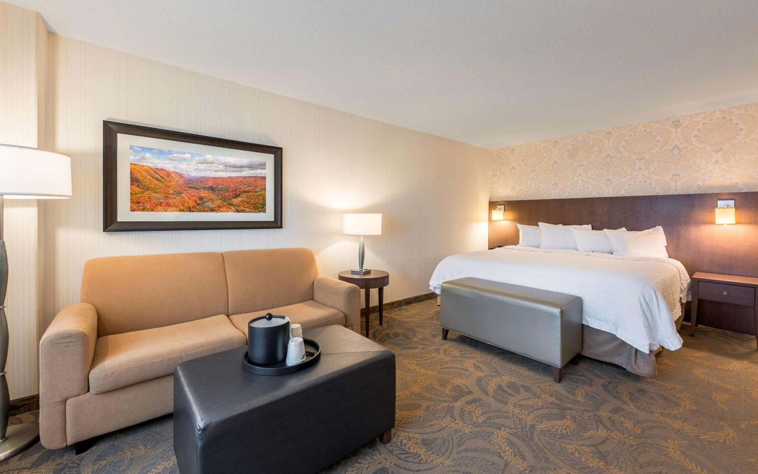 King Room - Non-Smoking - Photo 2