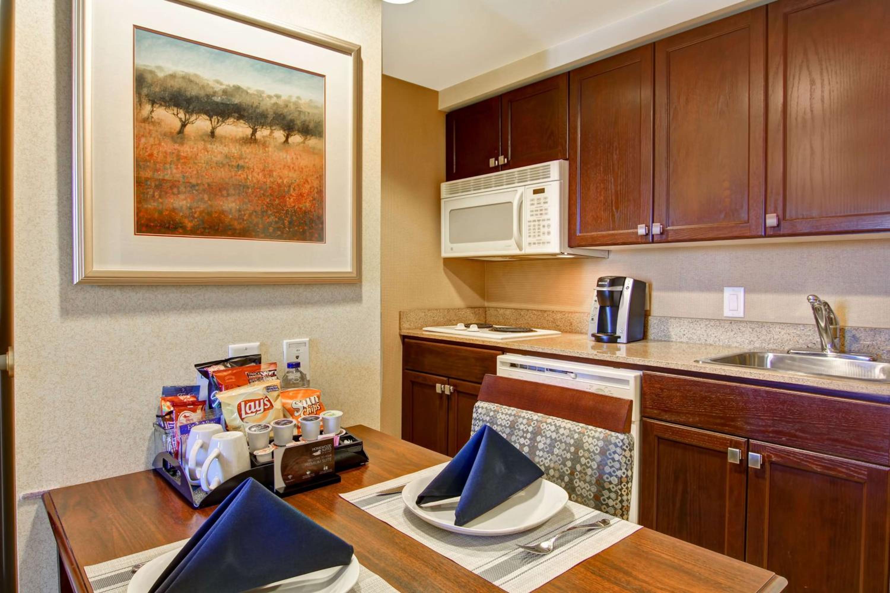 Premium King Studio Suite - Non-Smoking - Photo 1