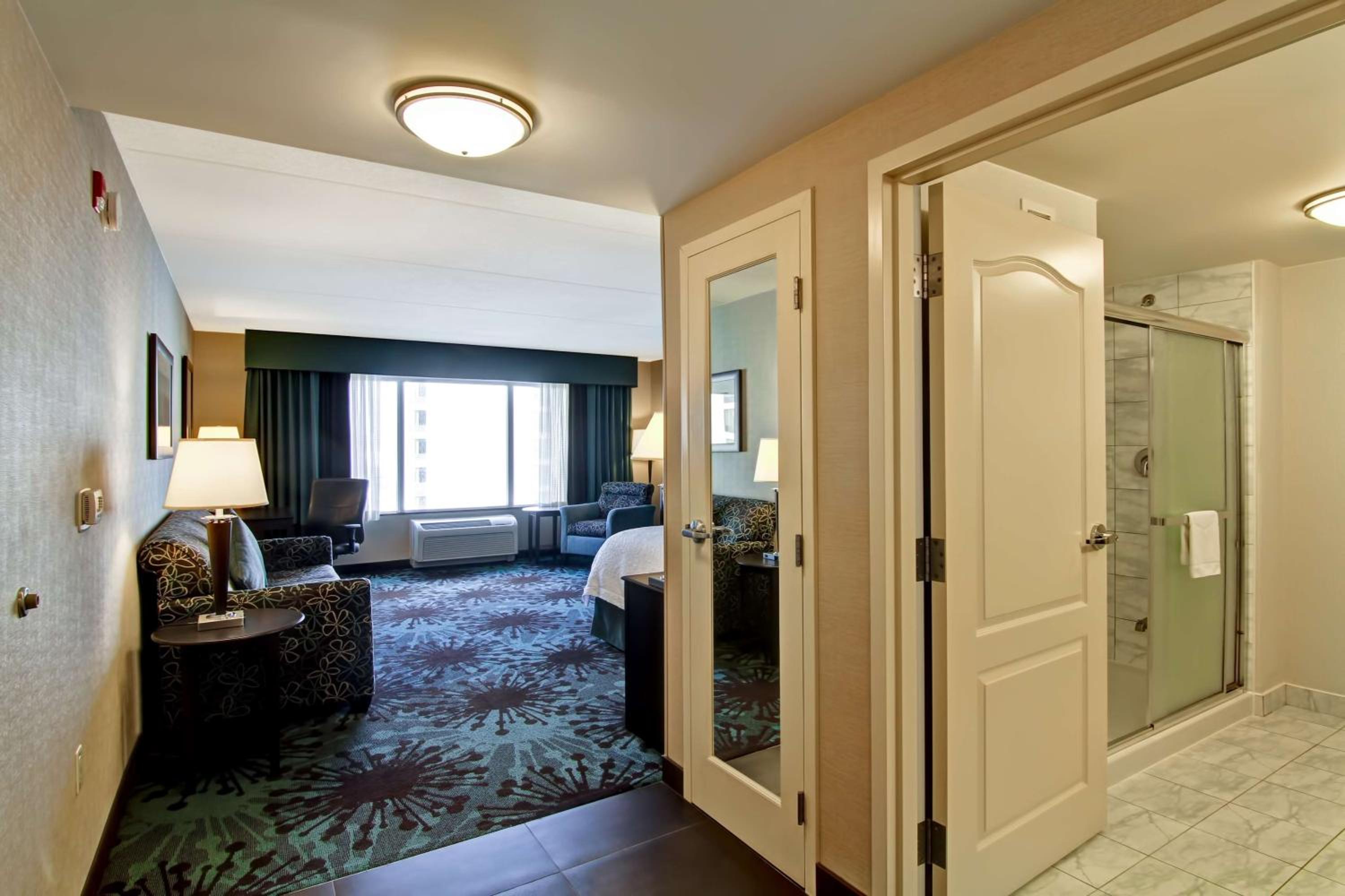 King Study Room - Non-Smoking - Photo 6