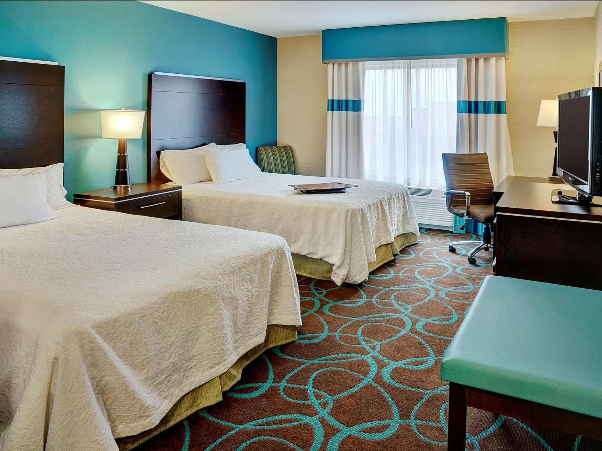 Room with Two Queen Beds - Non-Smoking