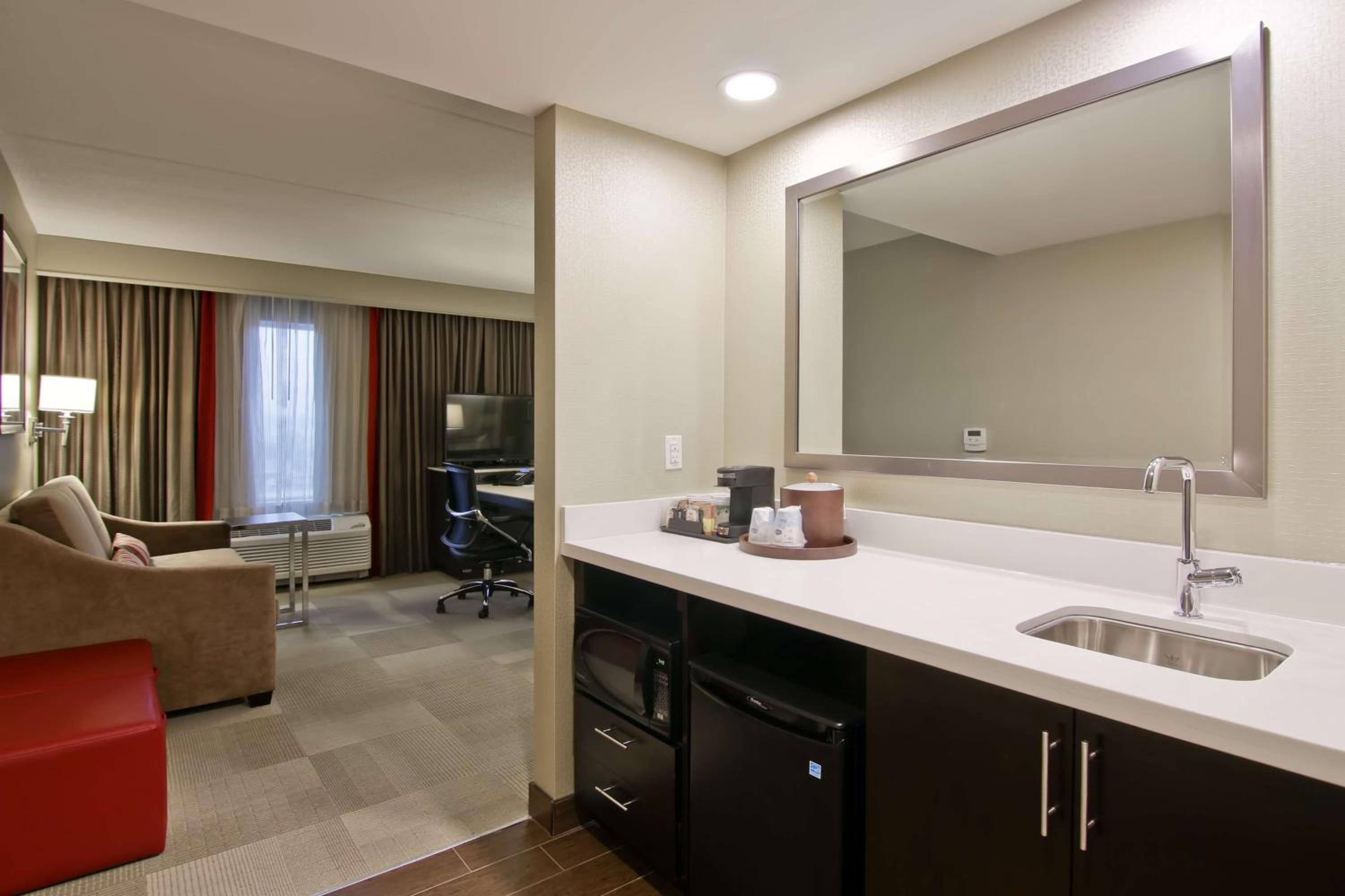 King Studio Suite - Non Smoking photo 3
