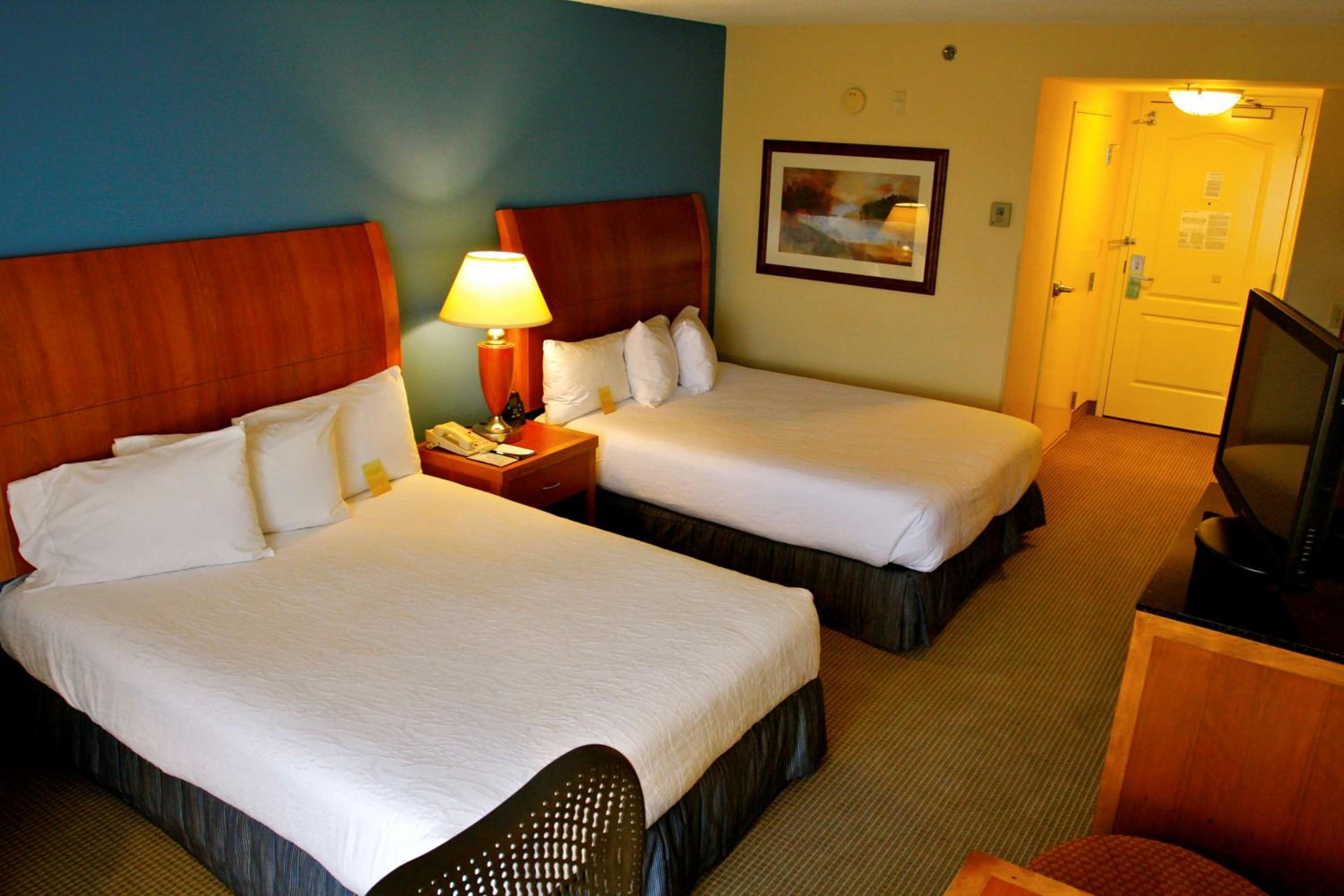 Queen Room with Two Queen Beds - Photo 1