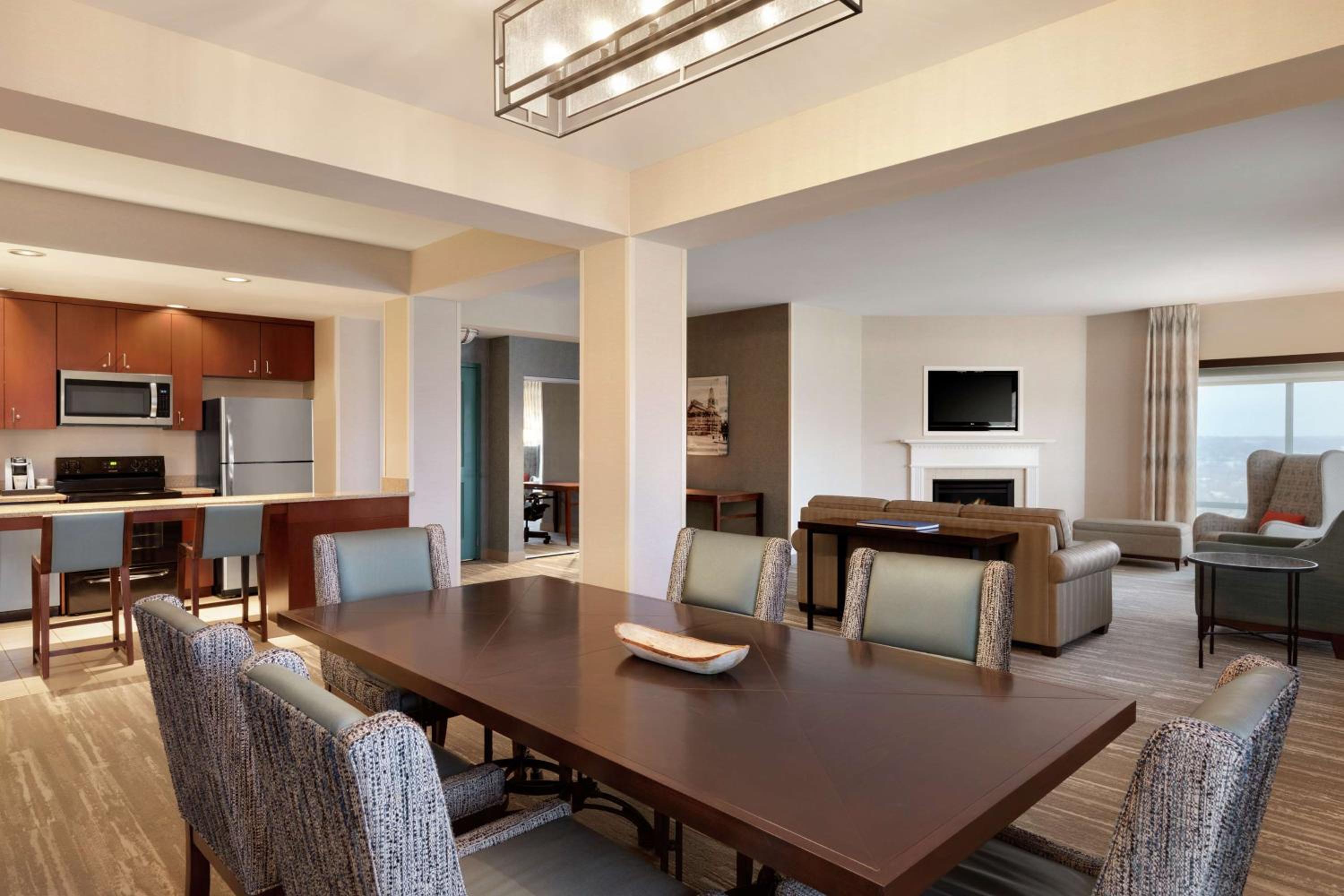 Presidential King Suite photo 2