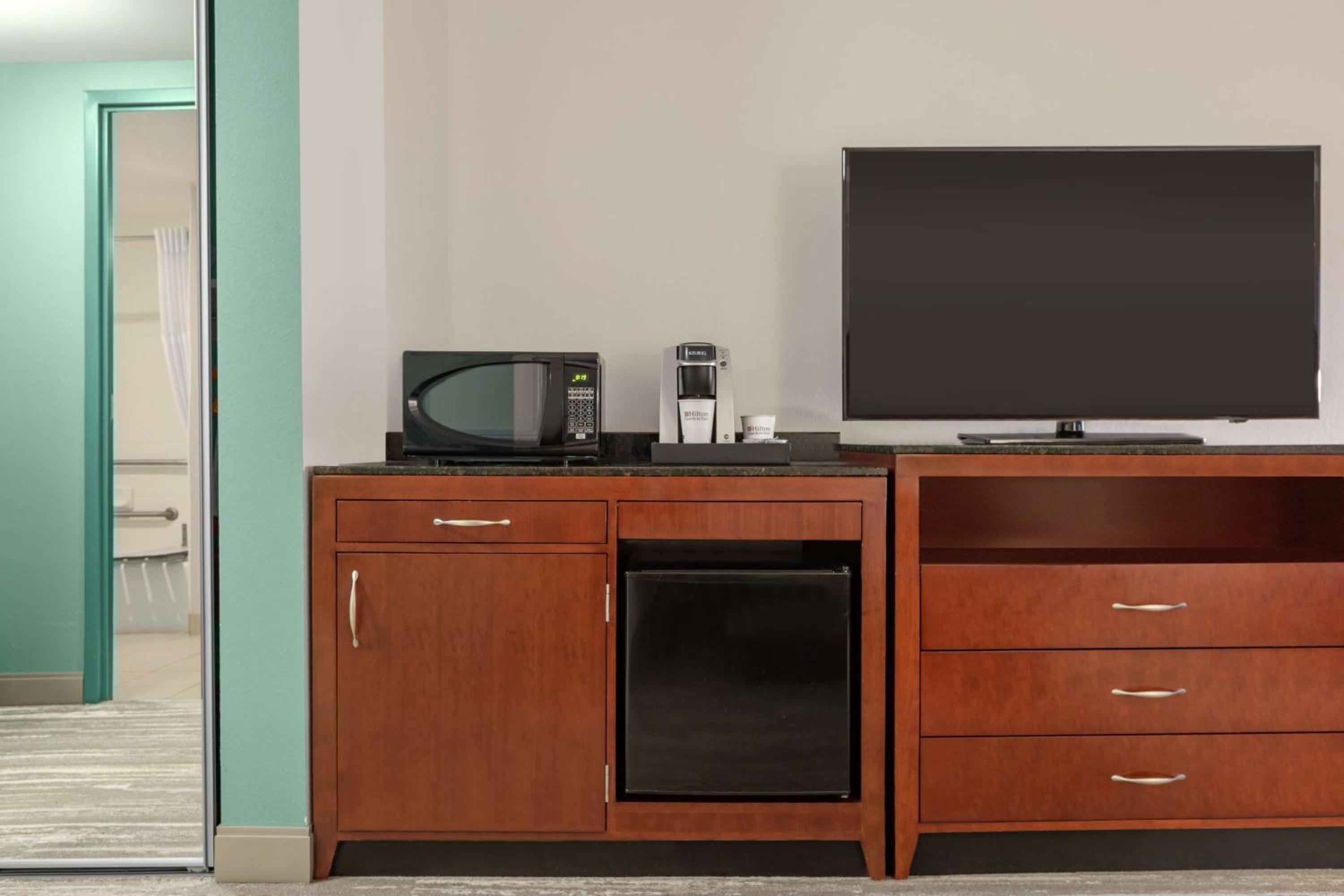 Queen Room with Two Queen Beds - Mobility and Hearing Access - Photo 2
