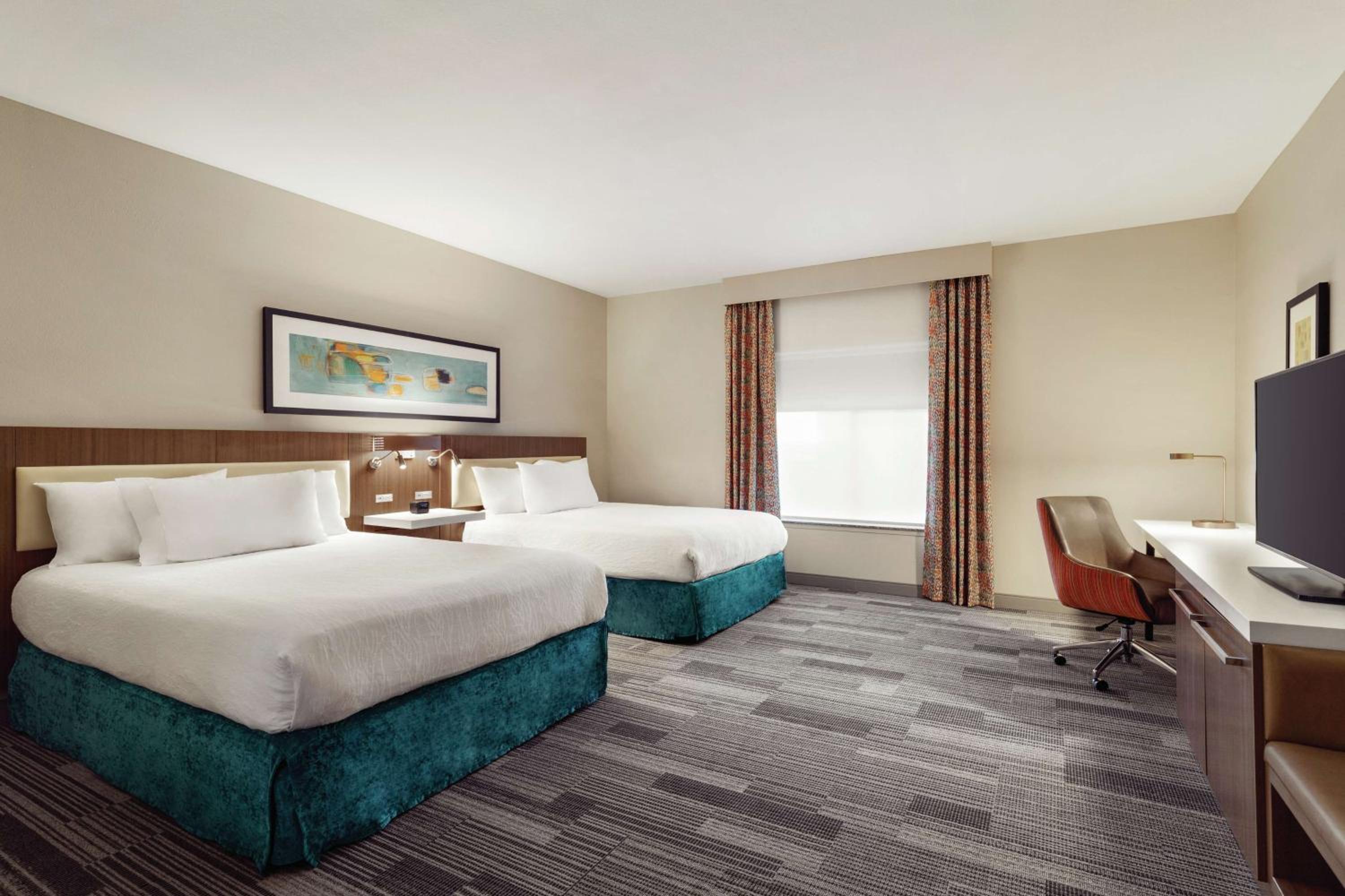 Queen Room with Two Queen Beds - Photo 1