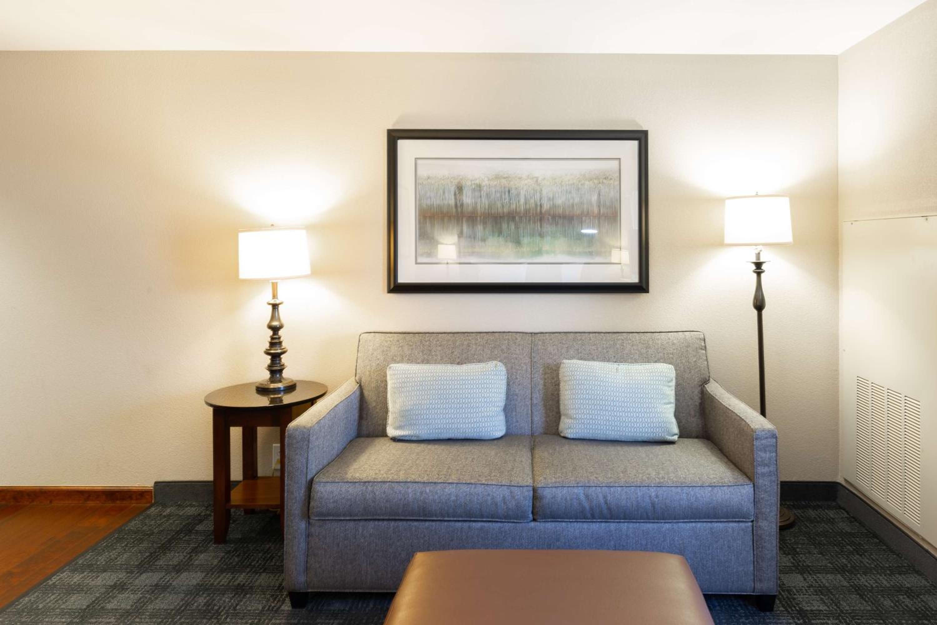 King Studio Suite - Non-Smoking - Photo 6