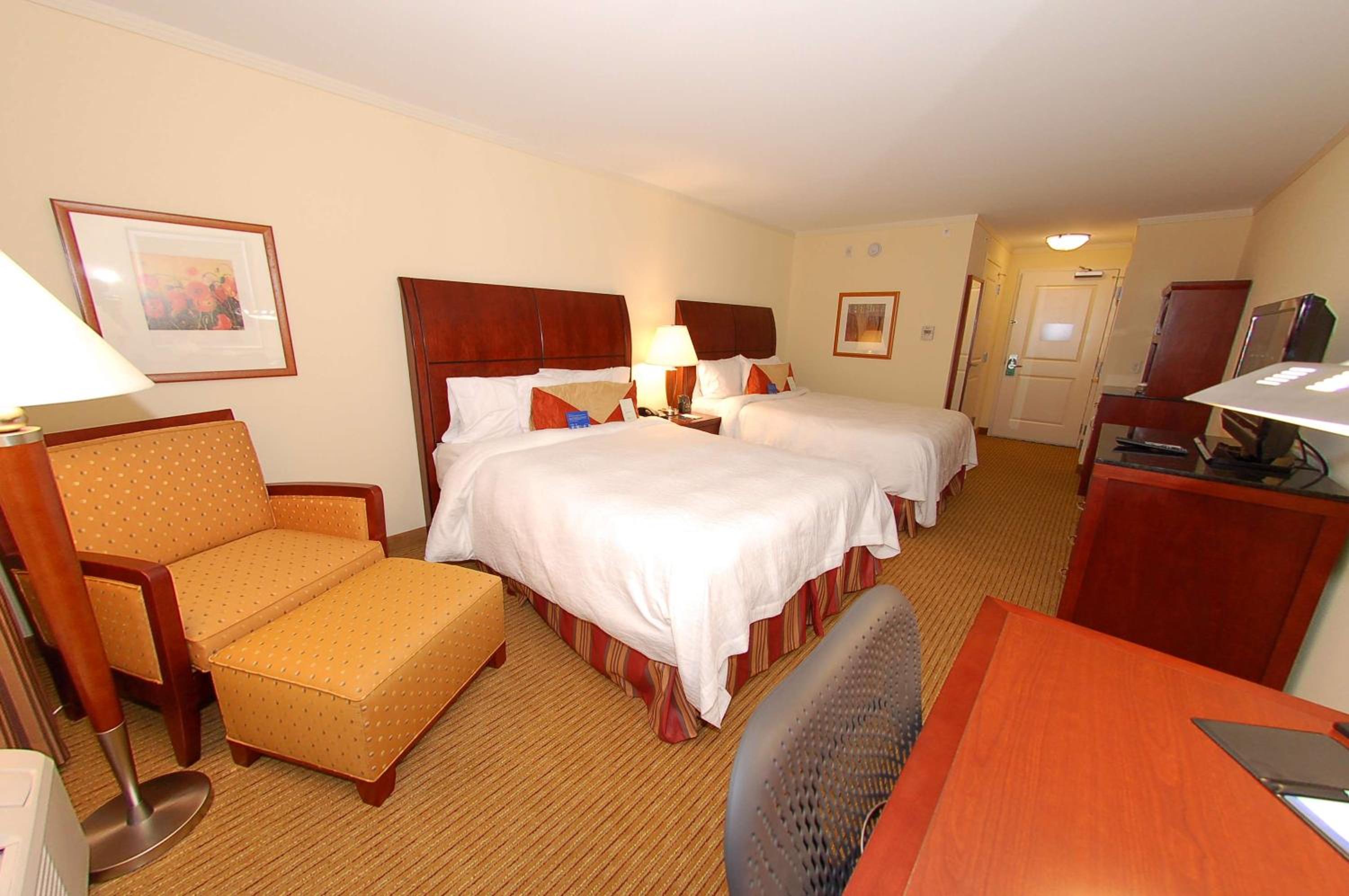 Queen Room with Two Queen Beds - Photo 1
