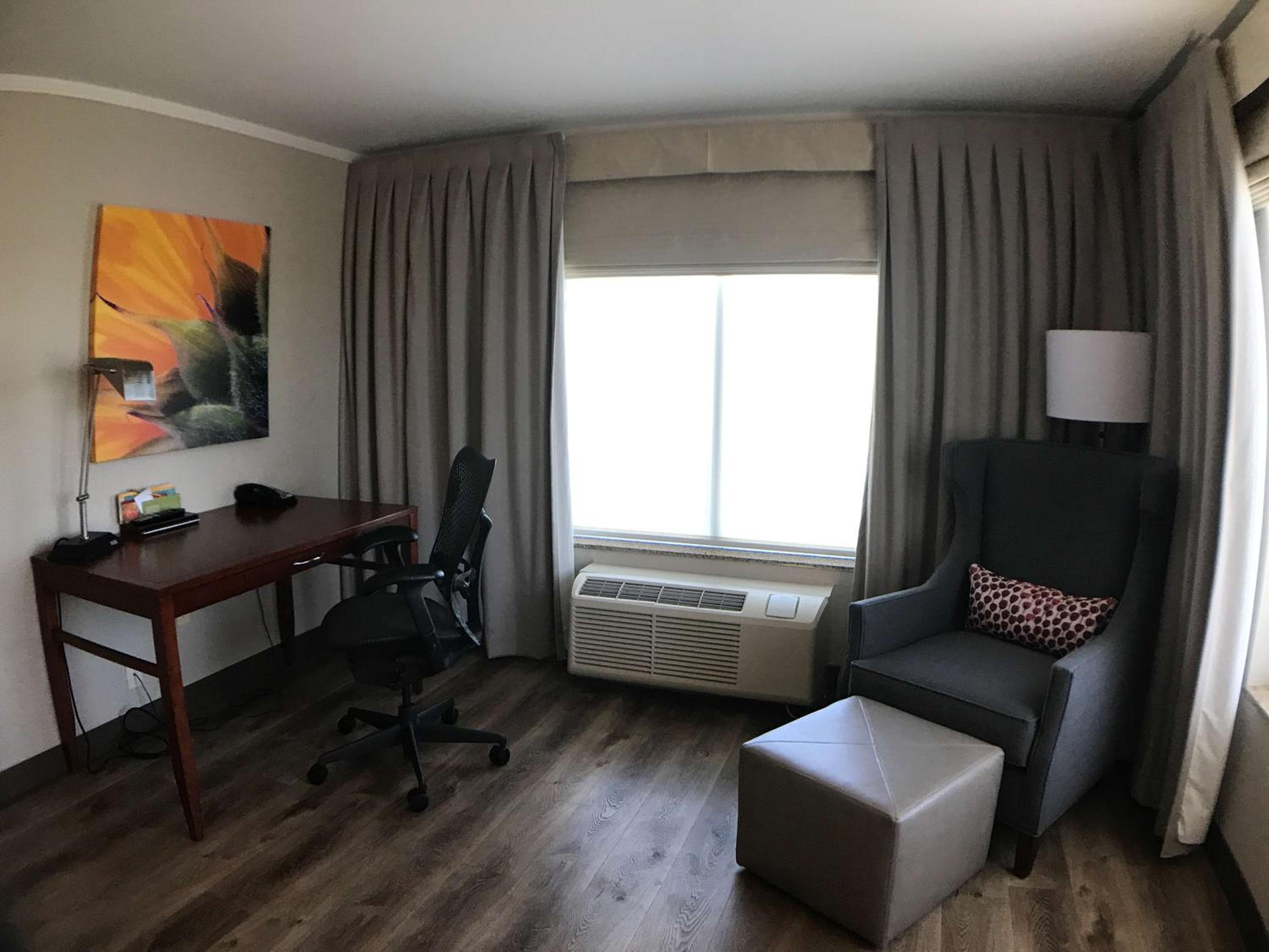 Corner King Room- Golf Course View - Photo 2