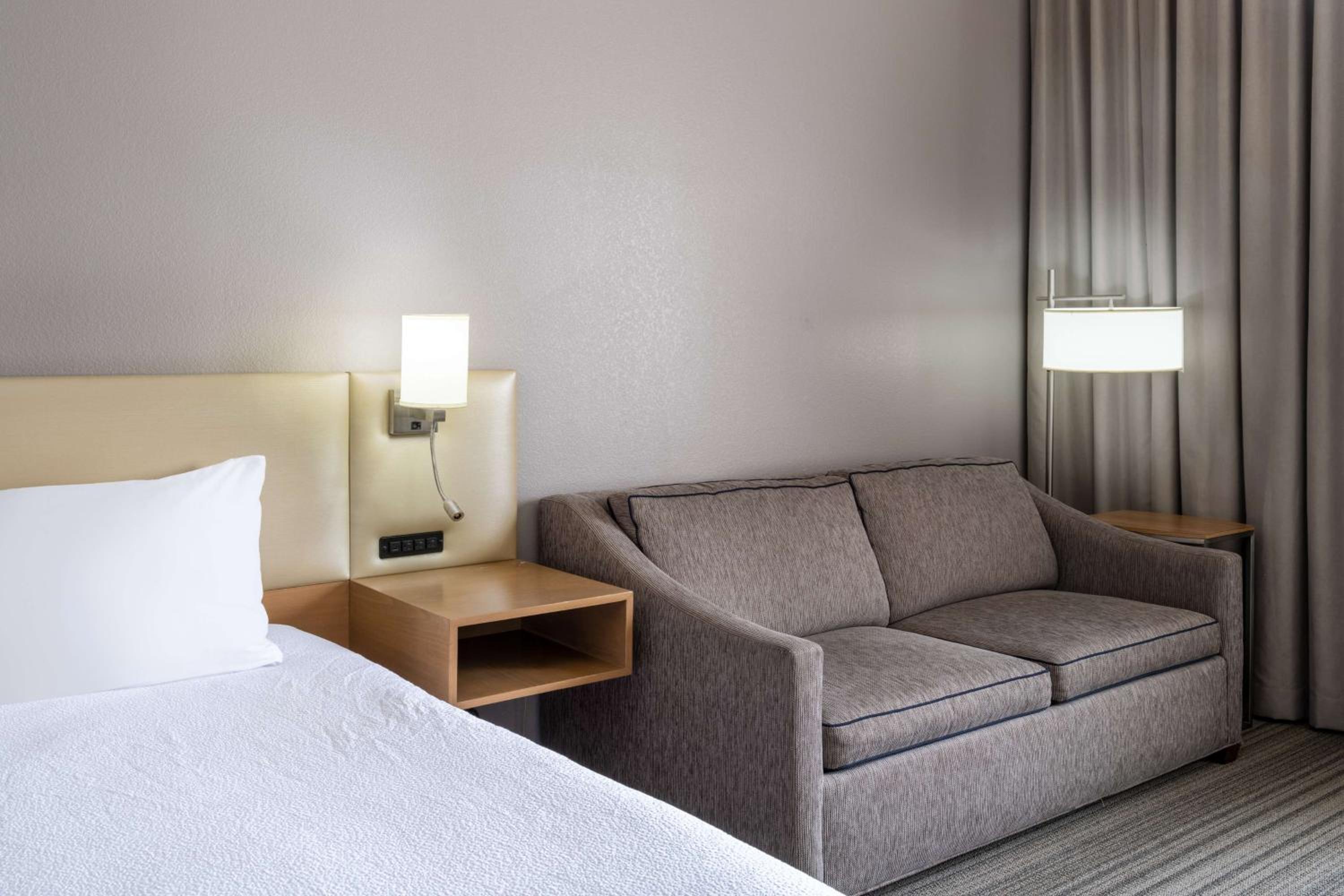 Premium King Room photo 2