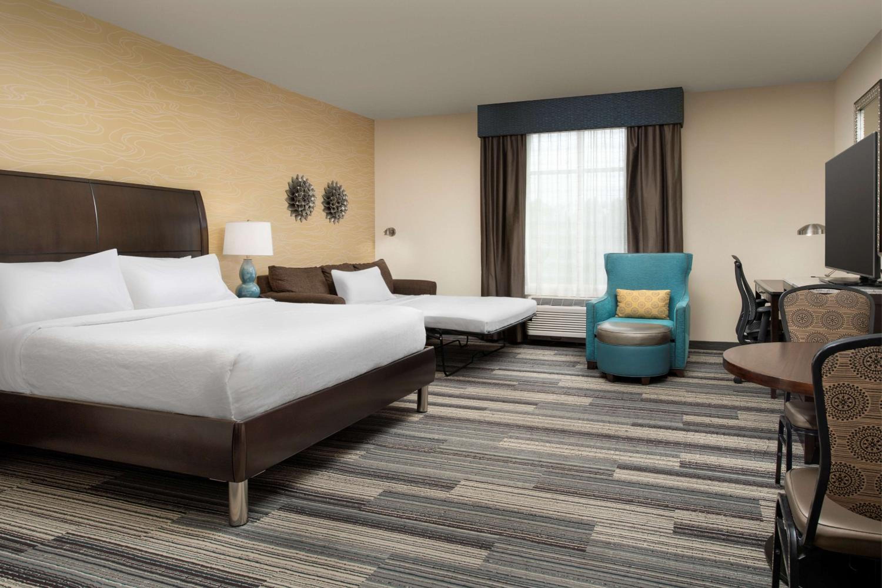 King Room with Sofa Bed - Non-Smoking/Allergy Free photo 1