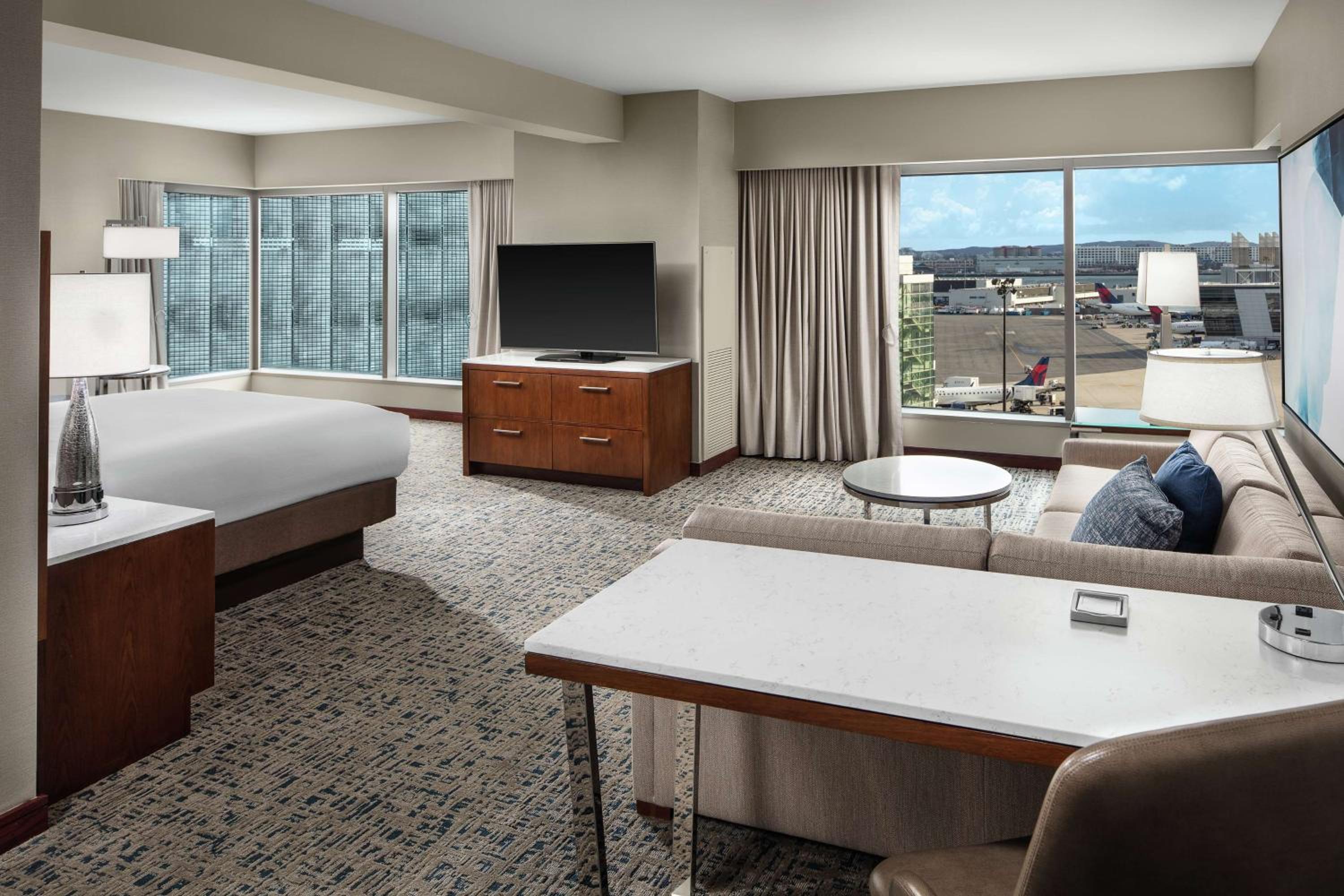 Junior King Suite