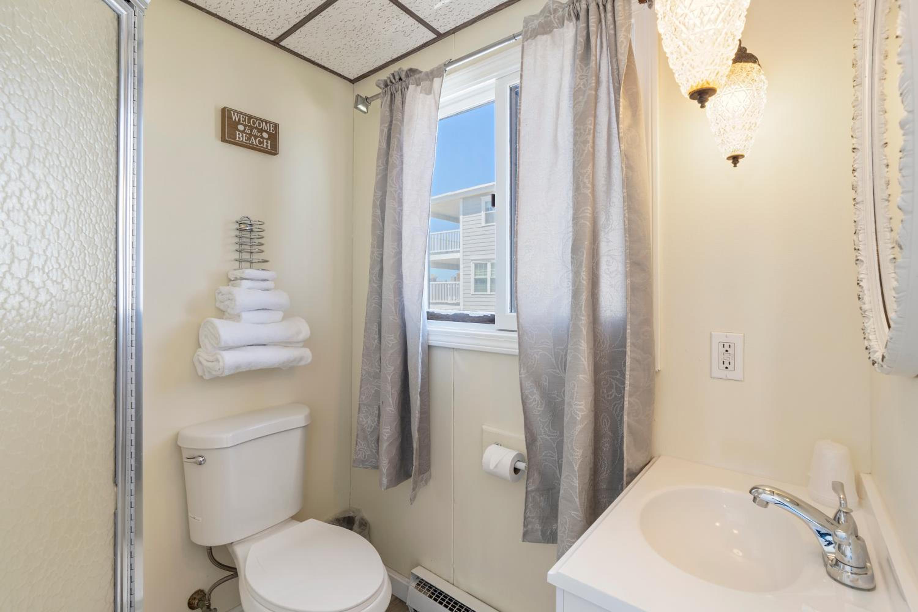Deluxe Double Room with Balcony photo 2