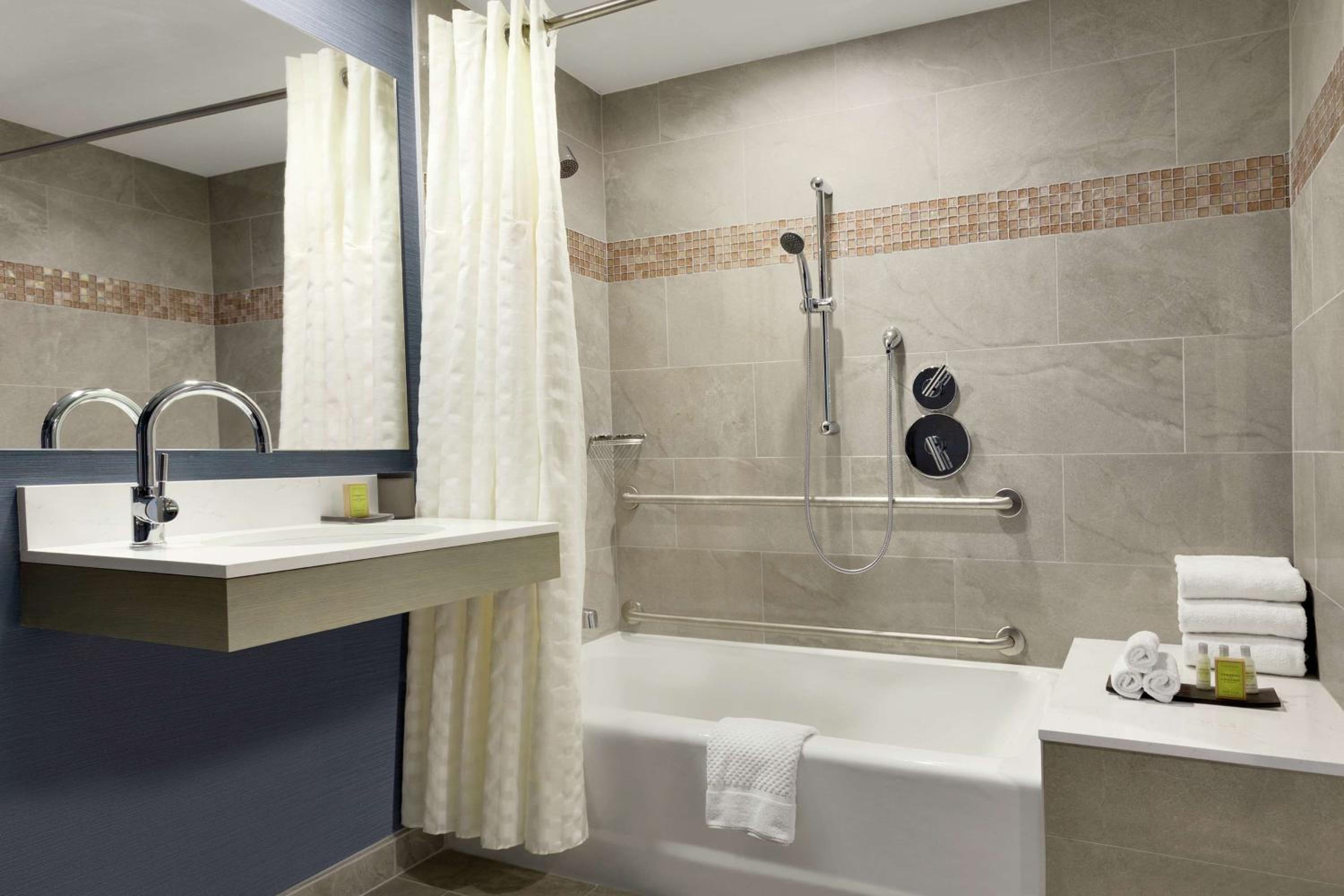 Handicap Accessible Non-Smoking King Suite