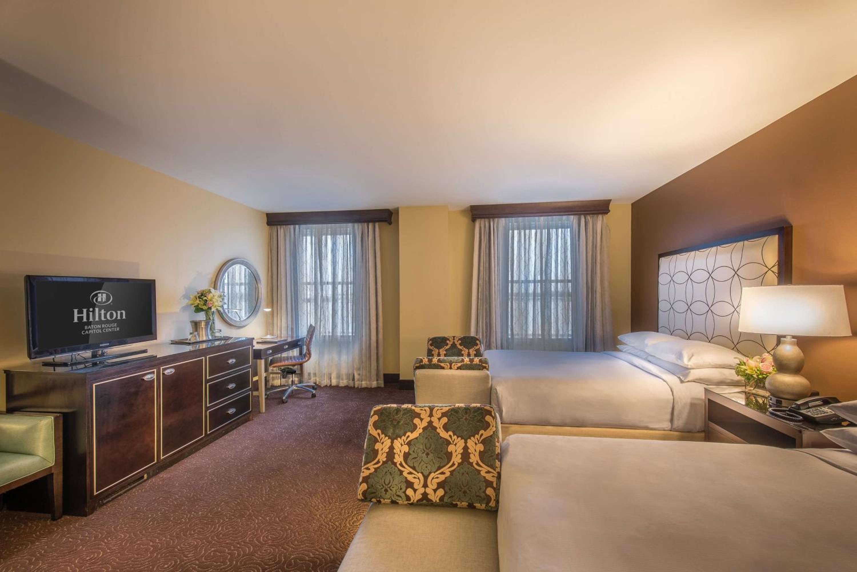 Queen Room with Two Queen Beds and River View - Photo 5