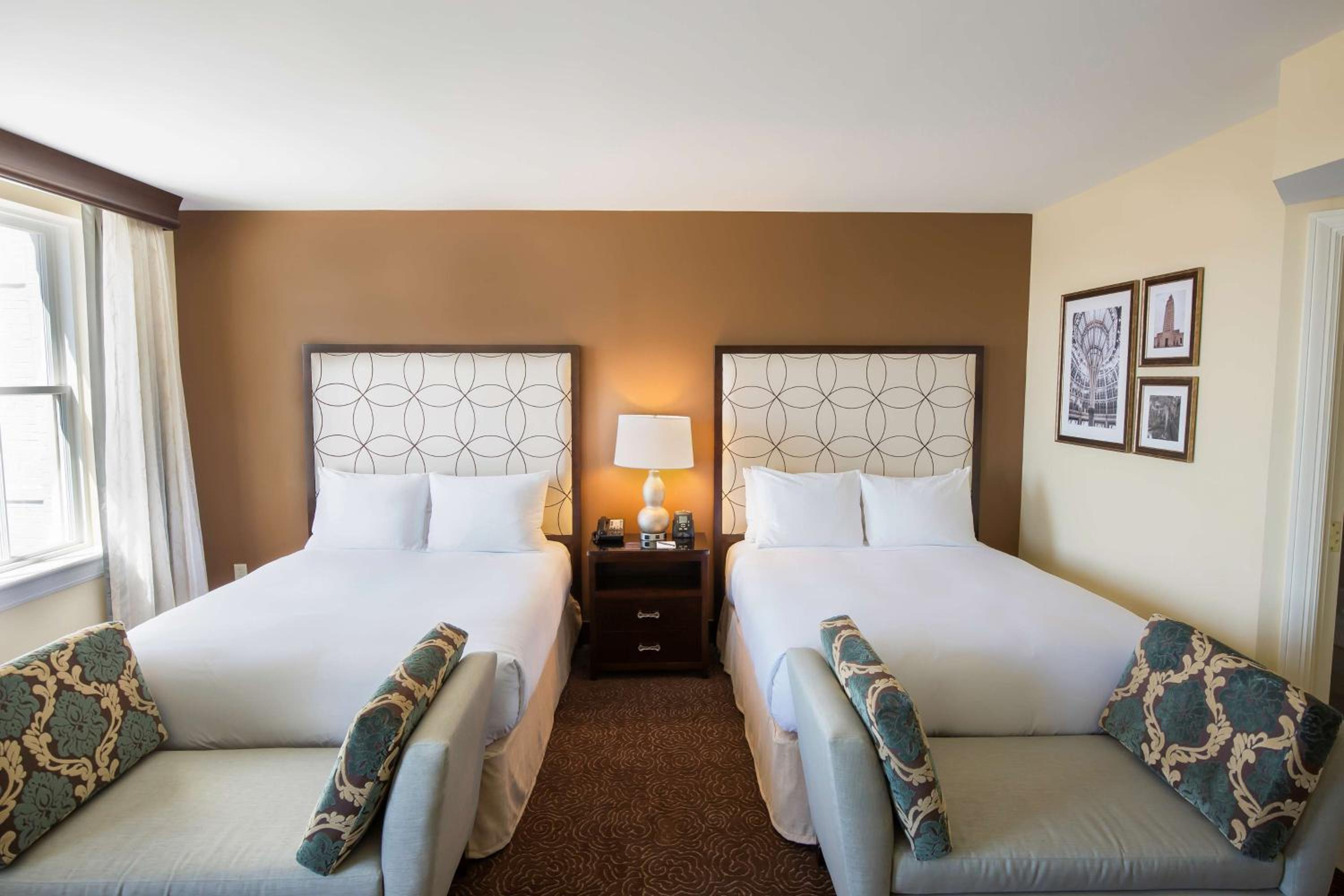 Double Room with Two Double Beds - Photo 2
