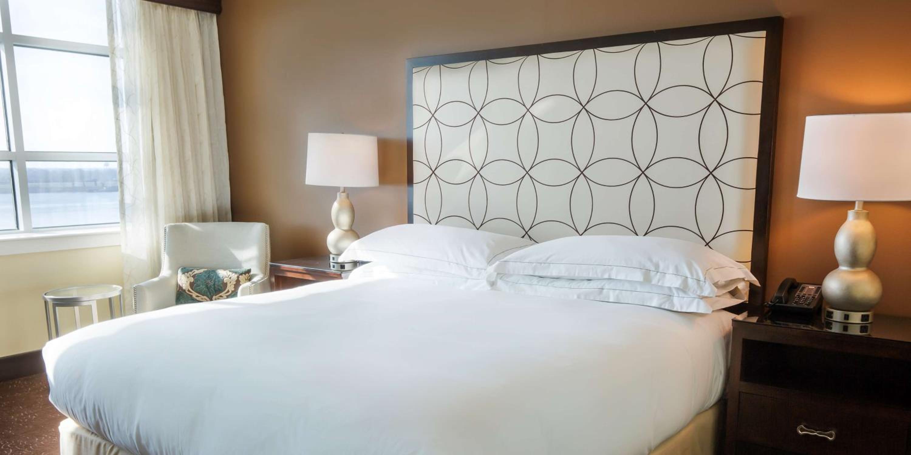 King Room with River View - Photo 4
