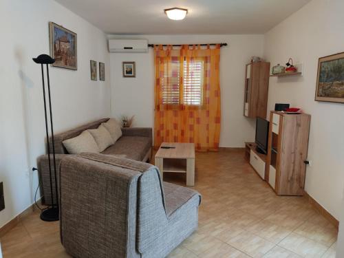 Two-Bedroom Apartment with Terrace photo 2