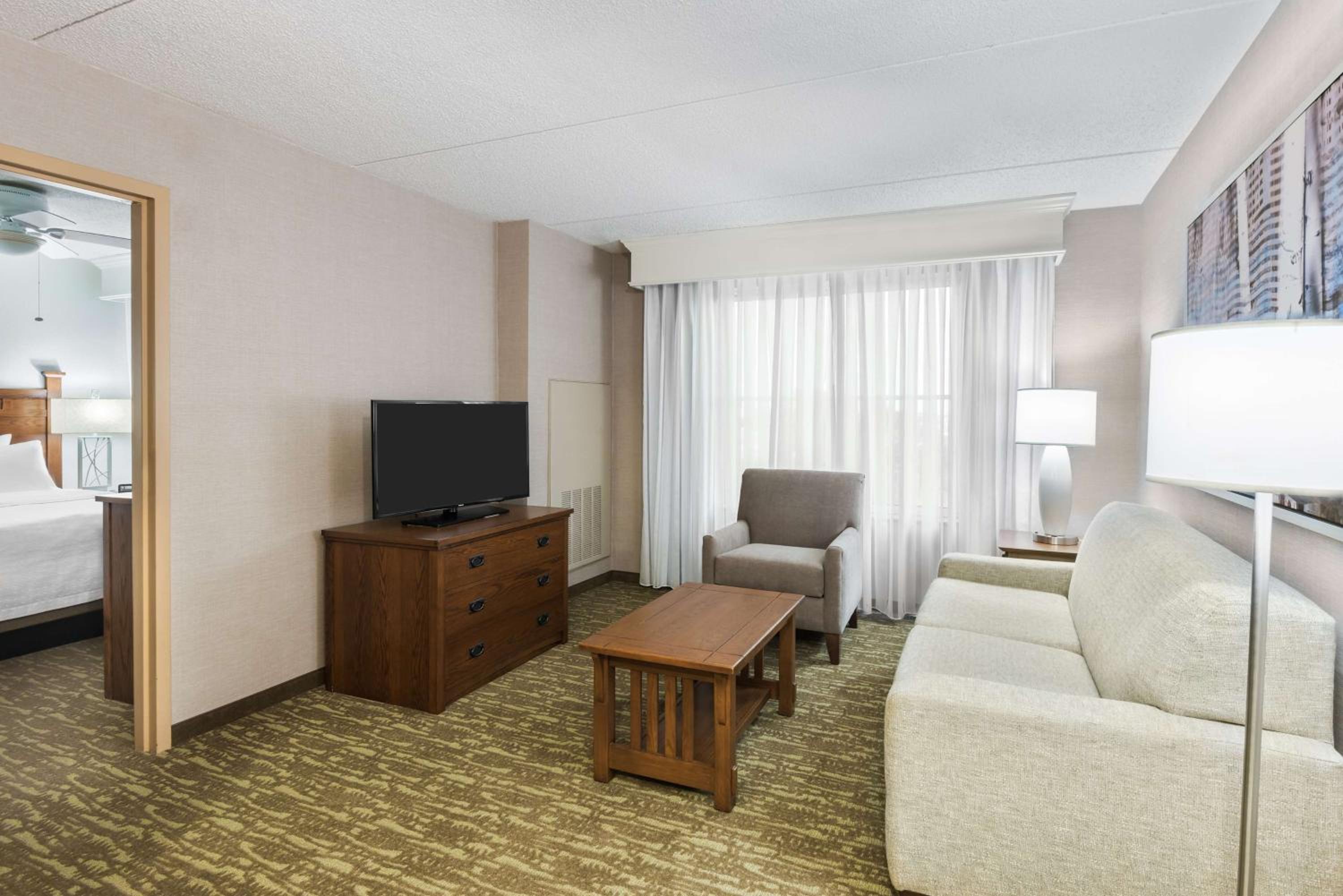 One-Bedroom King Suite - Non-Smoking - Photo 1