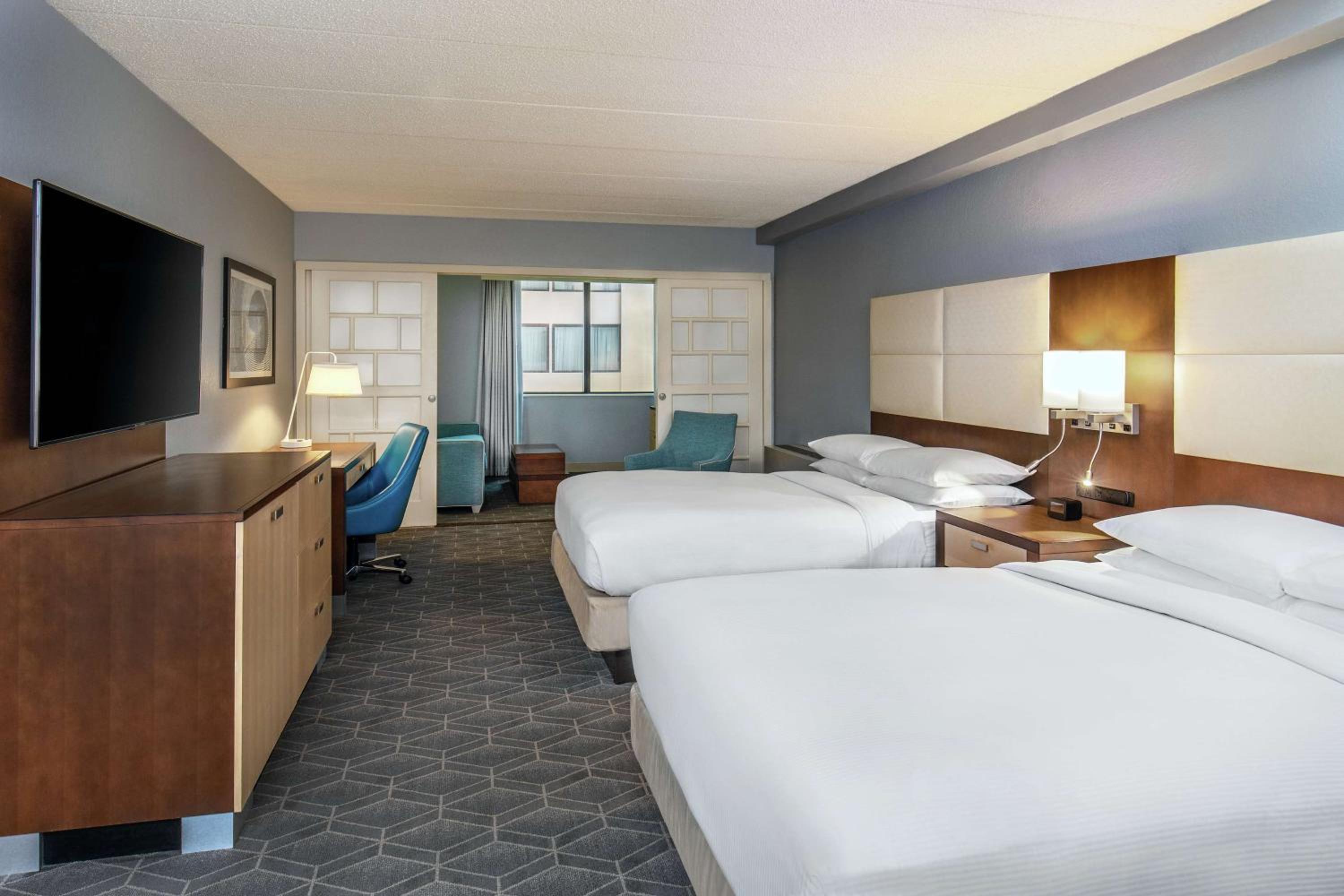Junior Suite with Two Queen Beds - Non-Smoking - Photo 1