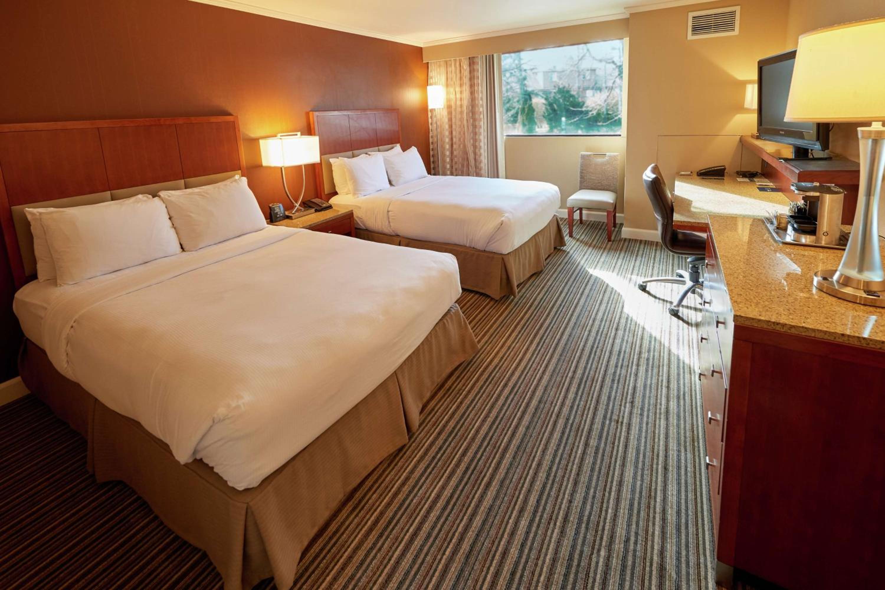 Deluxe Double Room with Two Double Beds photo 1