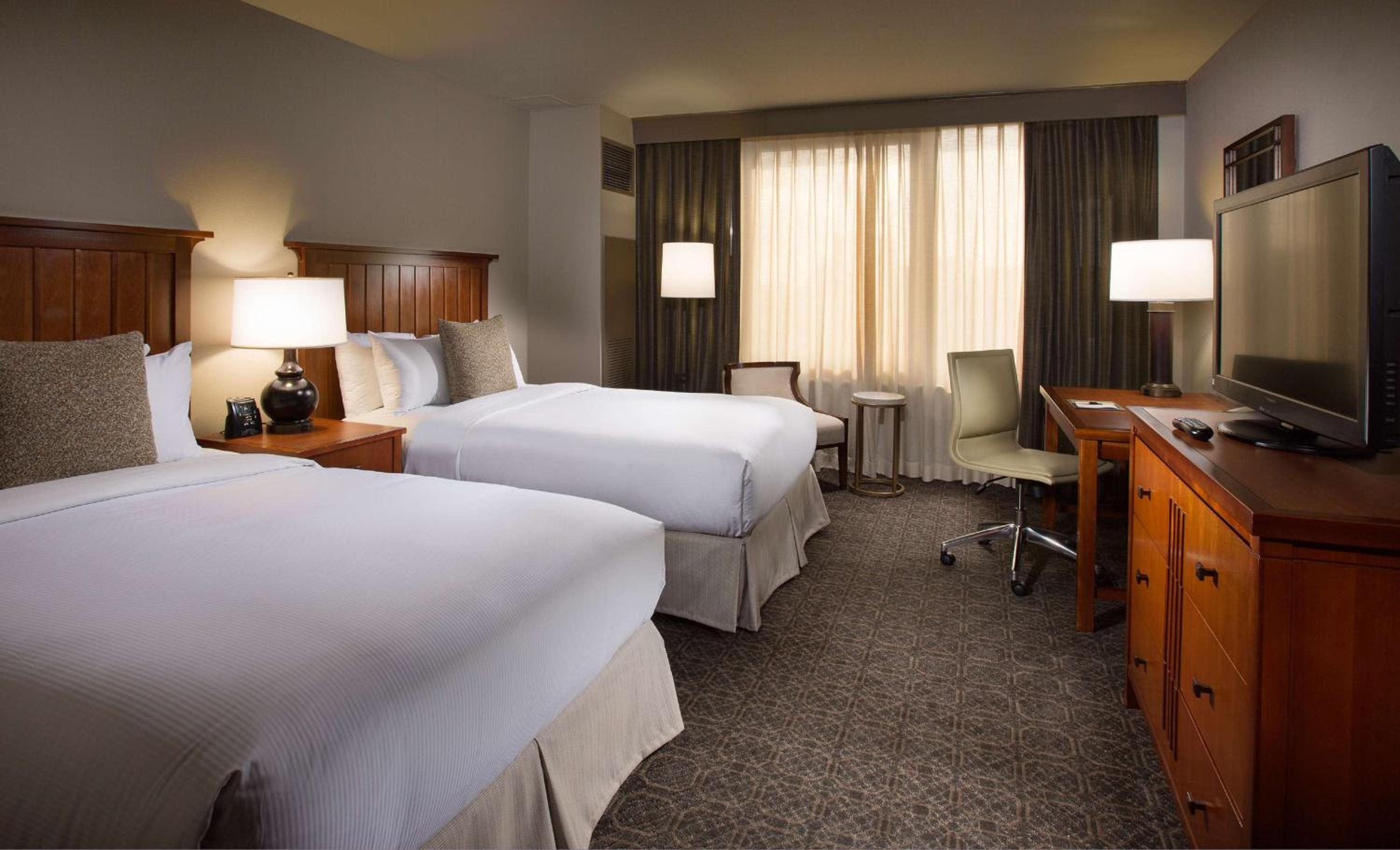 Double Room with Two Double Beds - Non-Smoking - Photo 3