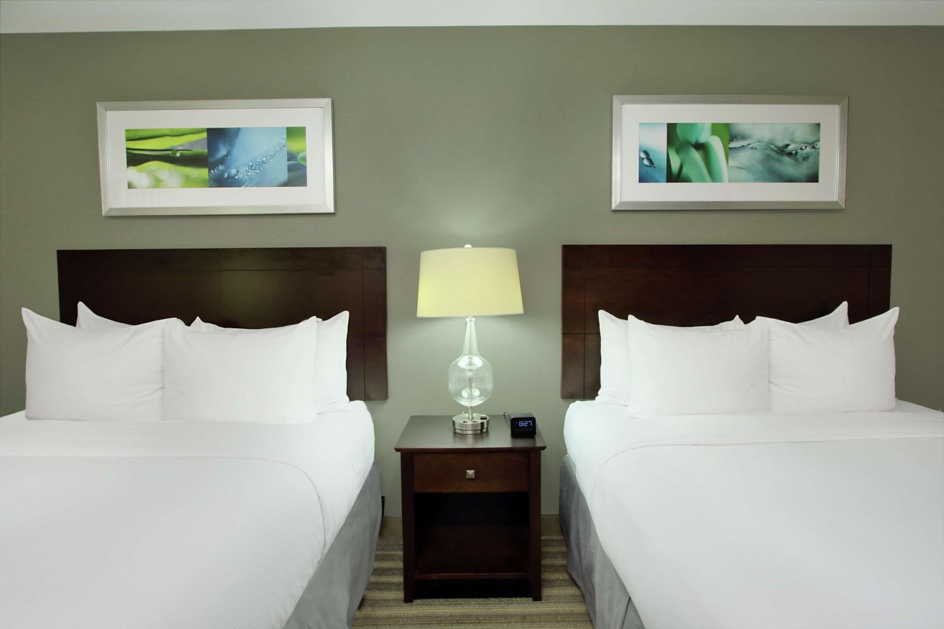 Queen Room with Two Queen Beds - Photo 1