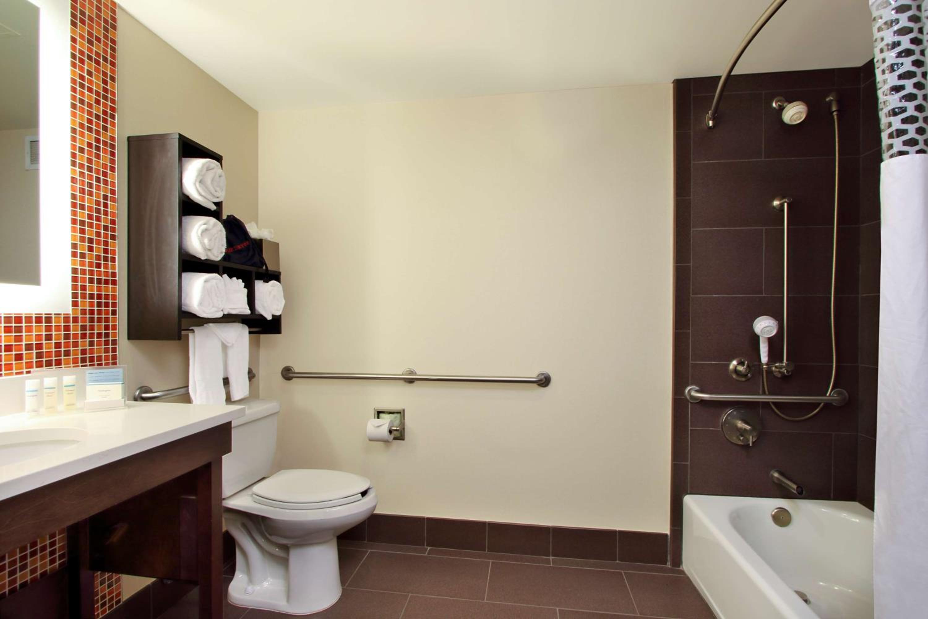 King Room - Mobility Access/Non-Smoking - Photo 2