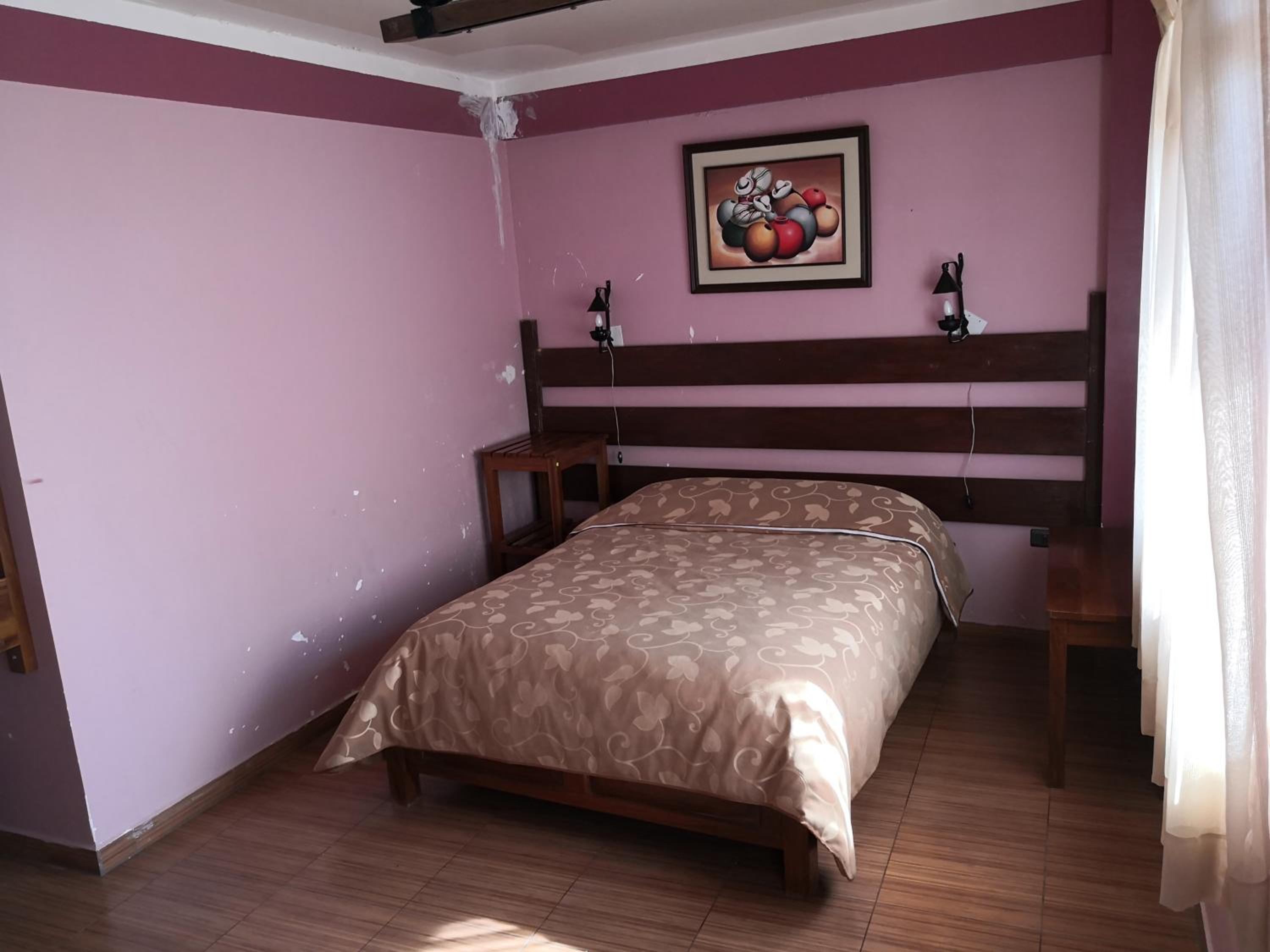 Single Room with Private Bathroom photo 1