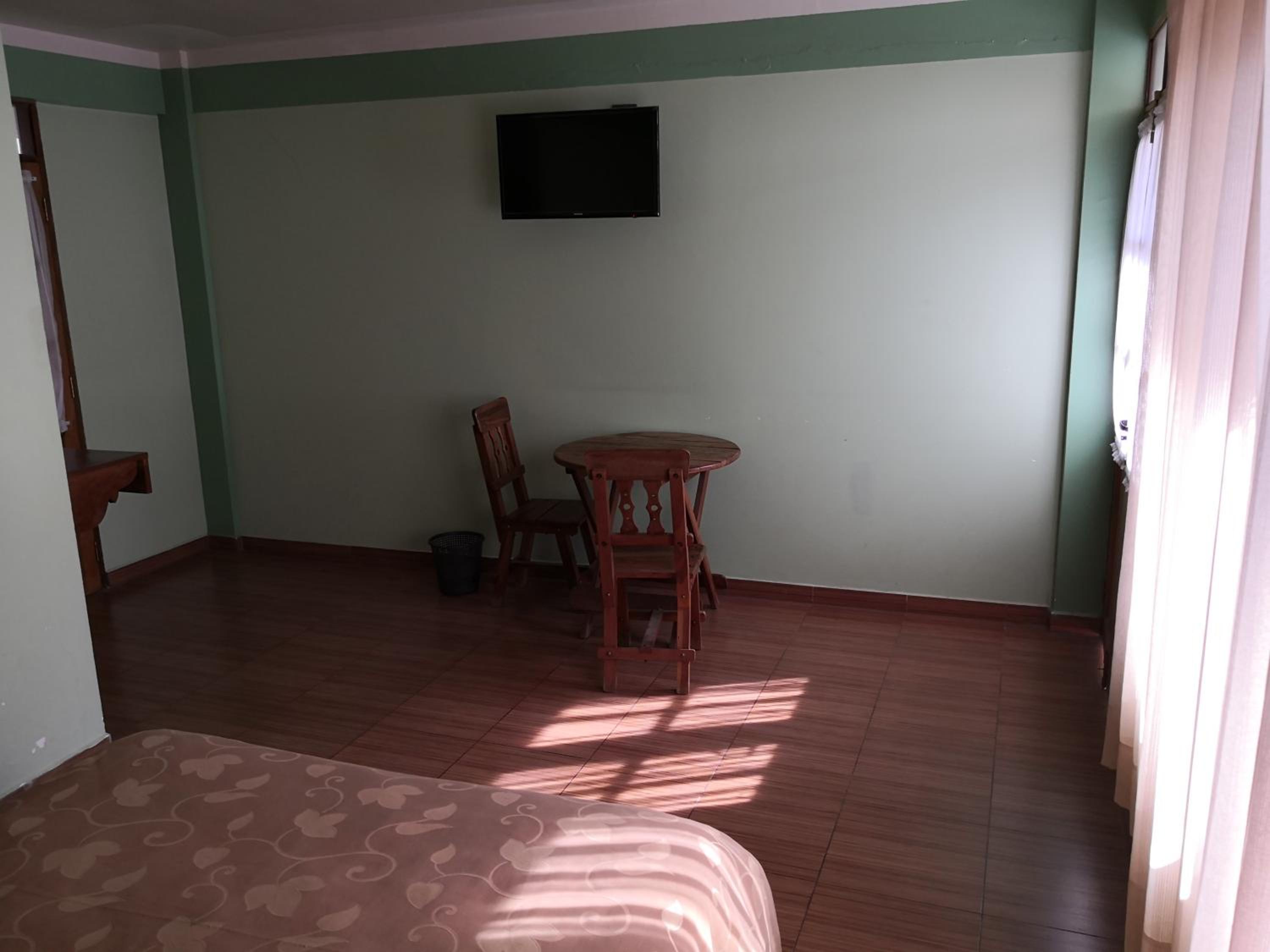 Double Room with Private Bathroom photo 3