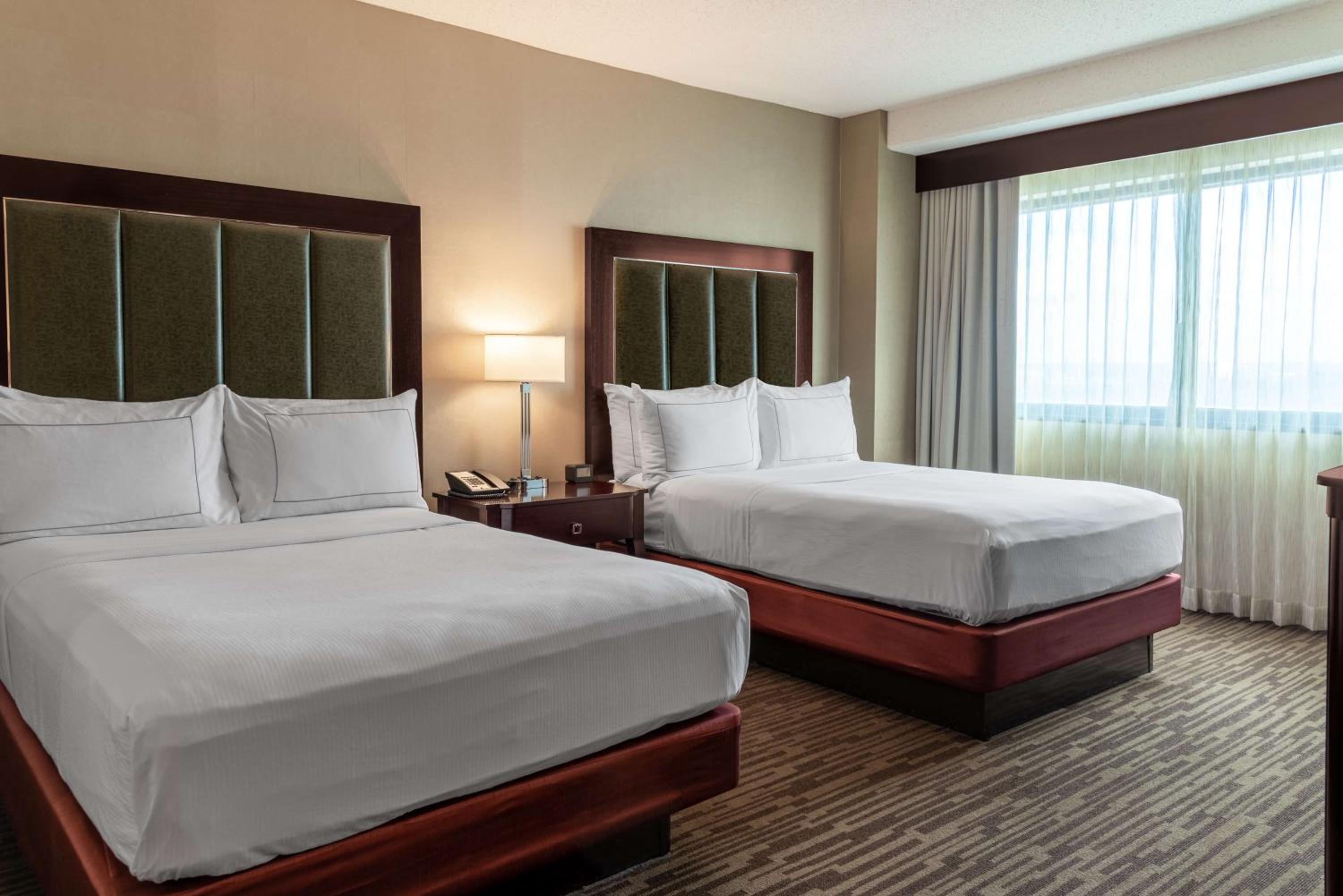 One-Bedroom Suite With Two Double Beds And Sofa Bed - Non-Smoking