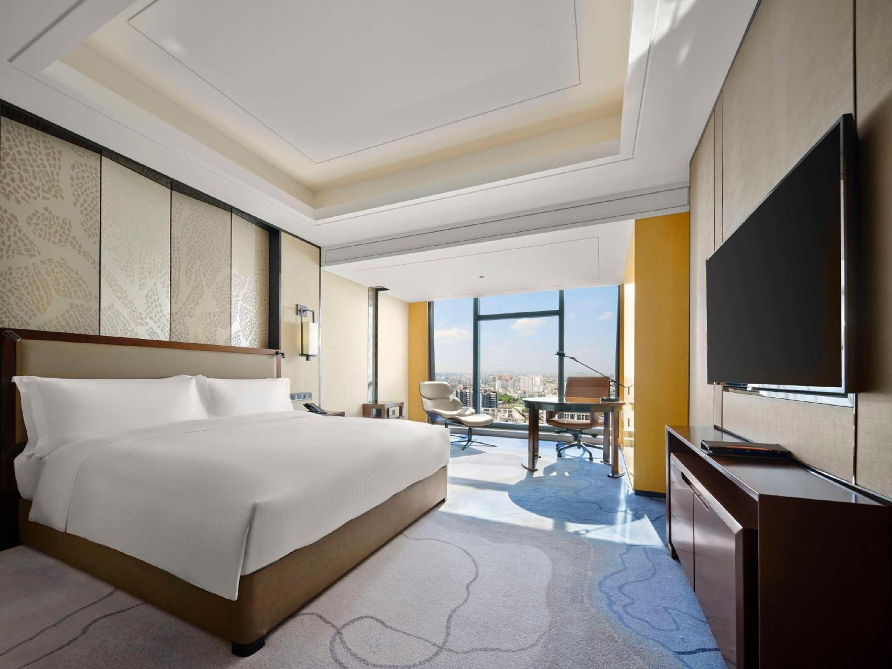 King Room with City View