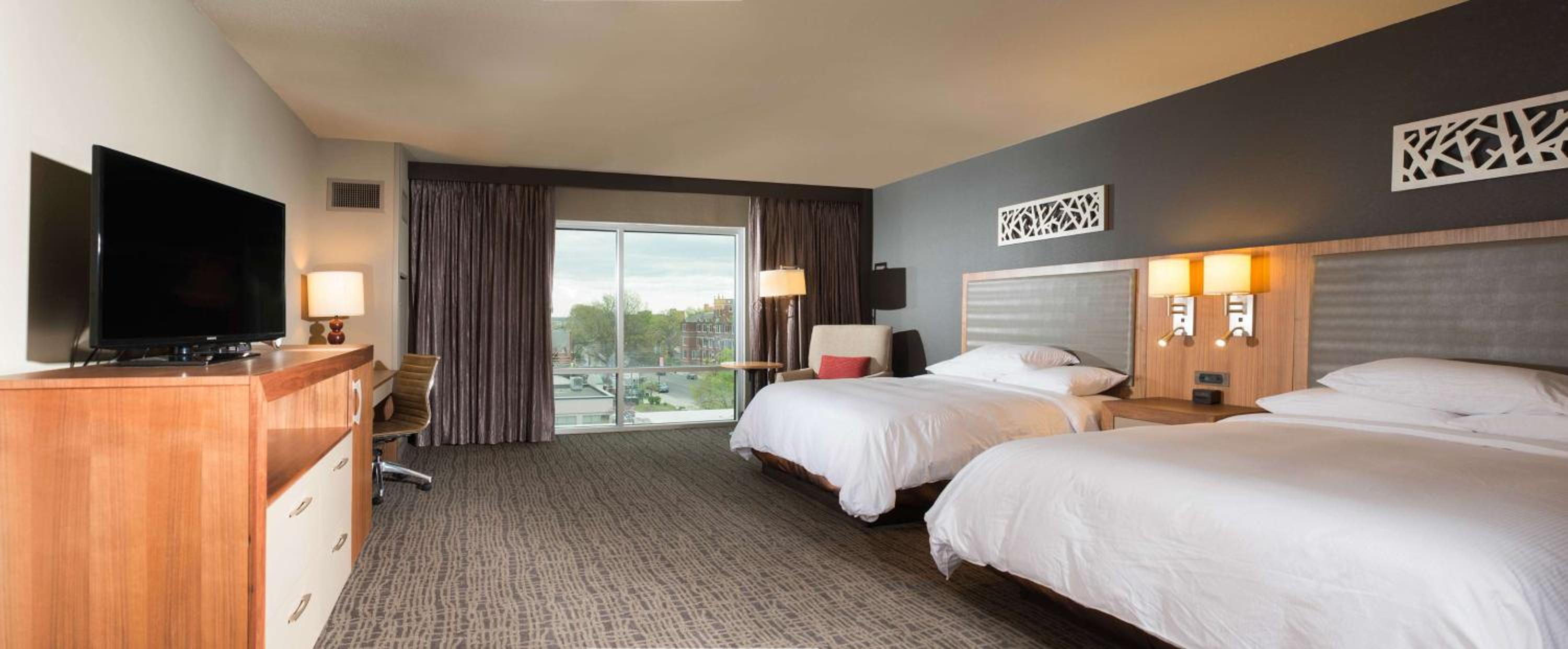 Queen Room with Two Queen Beds - Mobility Access - Photo 1