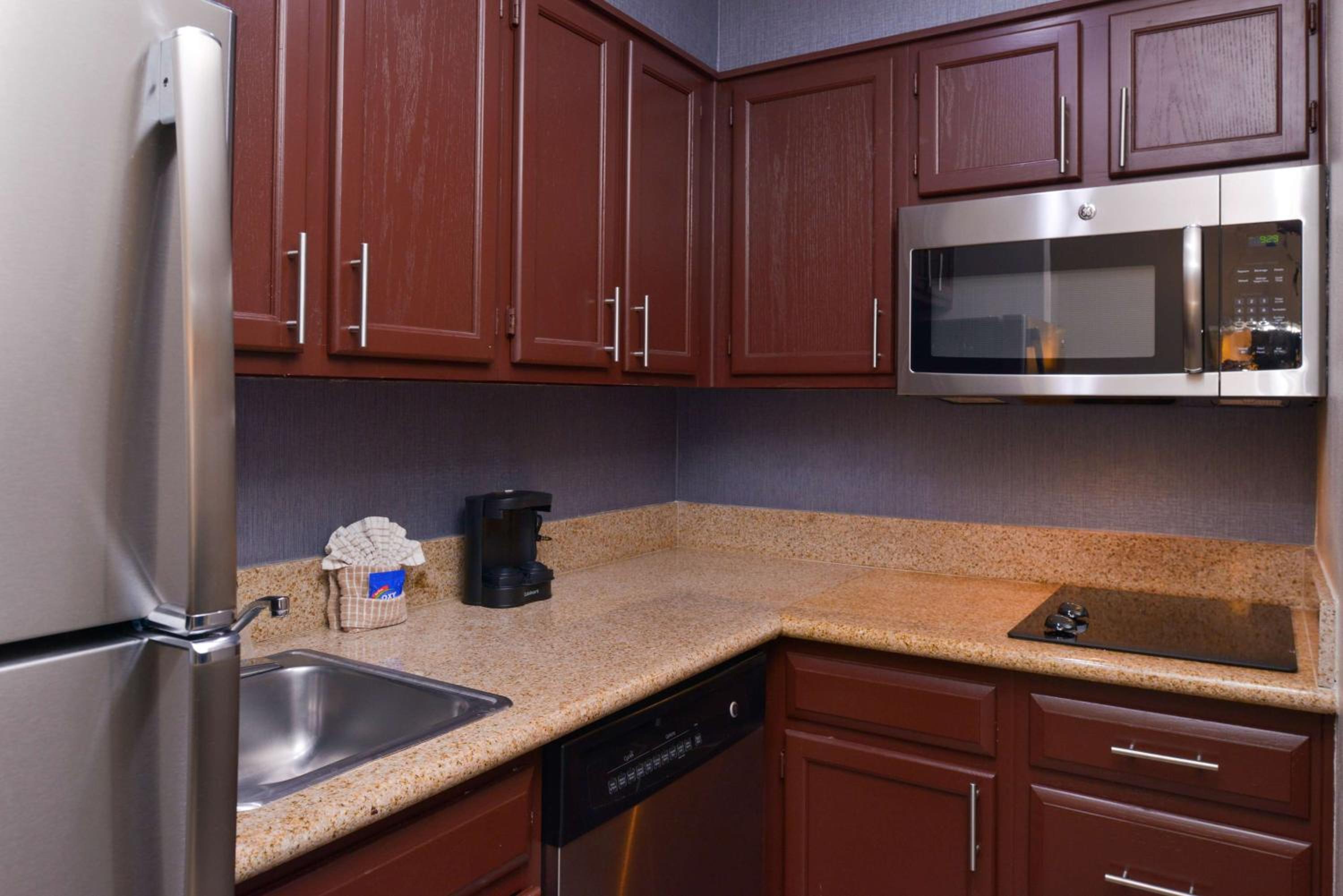 One-Bedroom King Suite - Non-Smoking - Photo 14