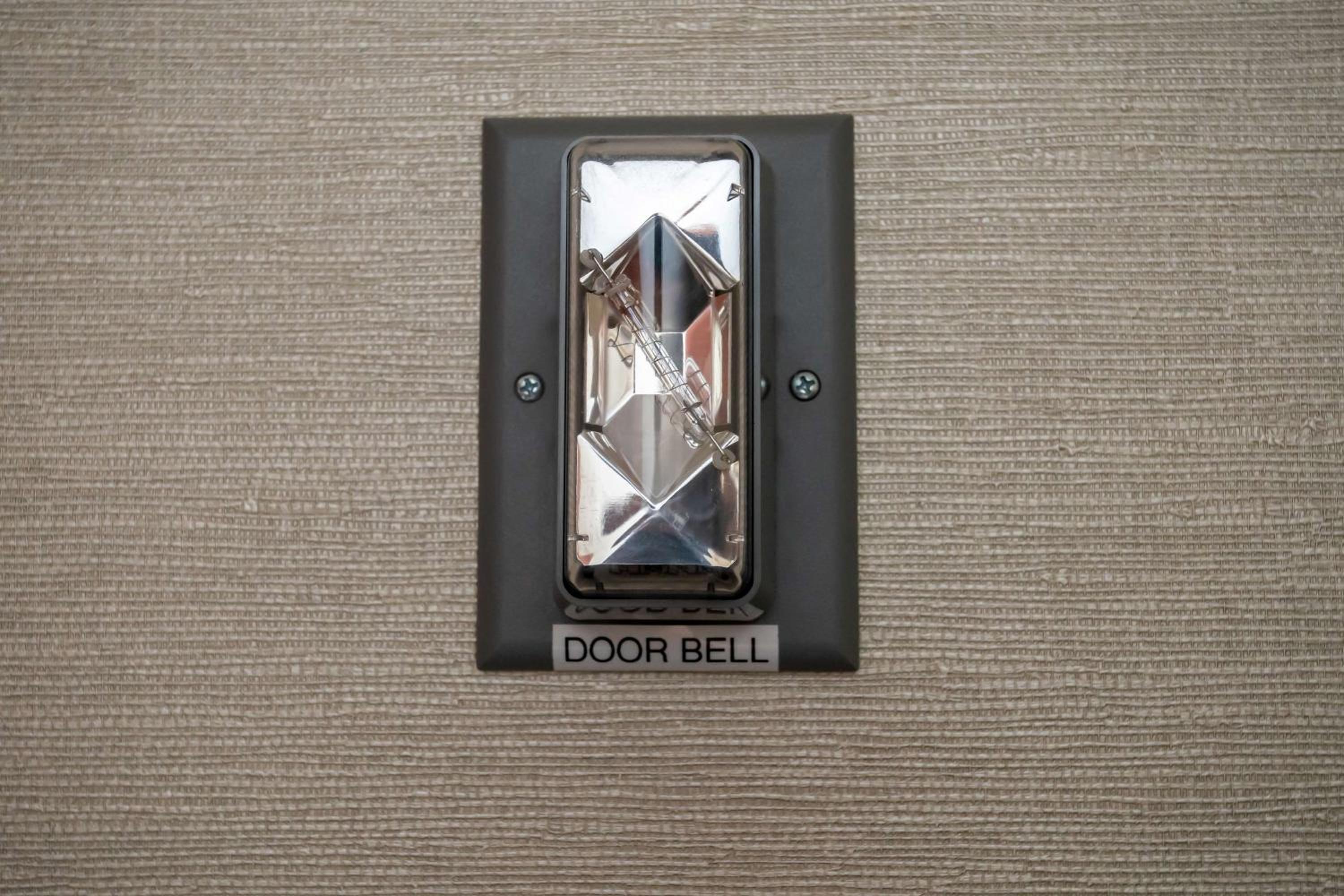 King Room with Whirlpool - Hearing Accessible photo 3