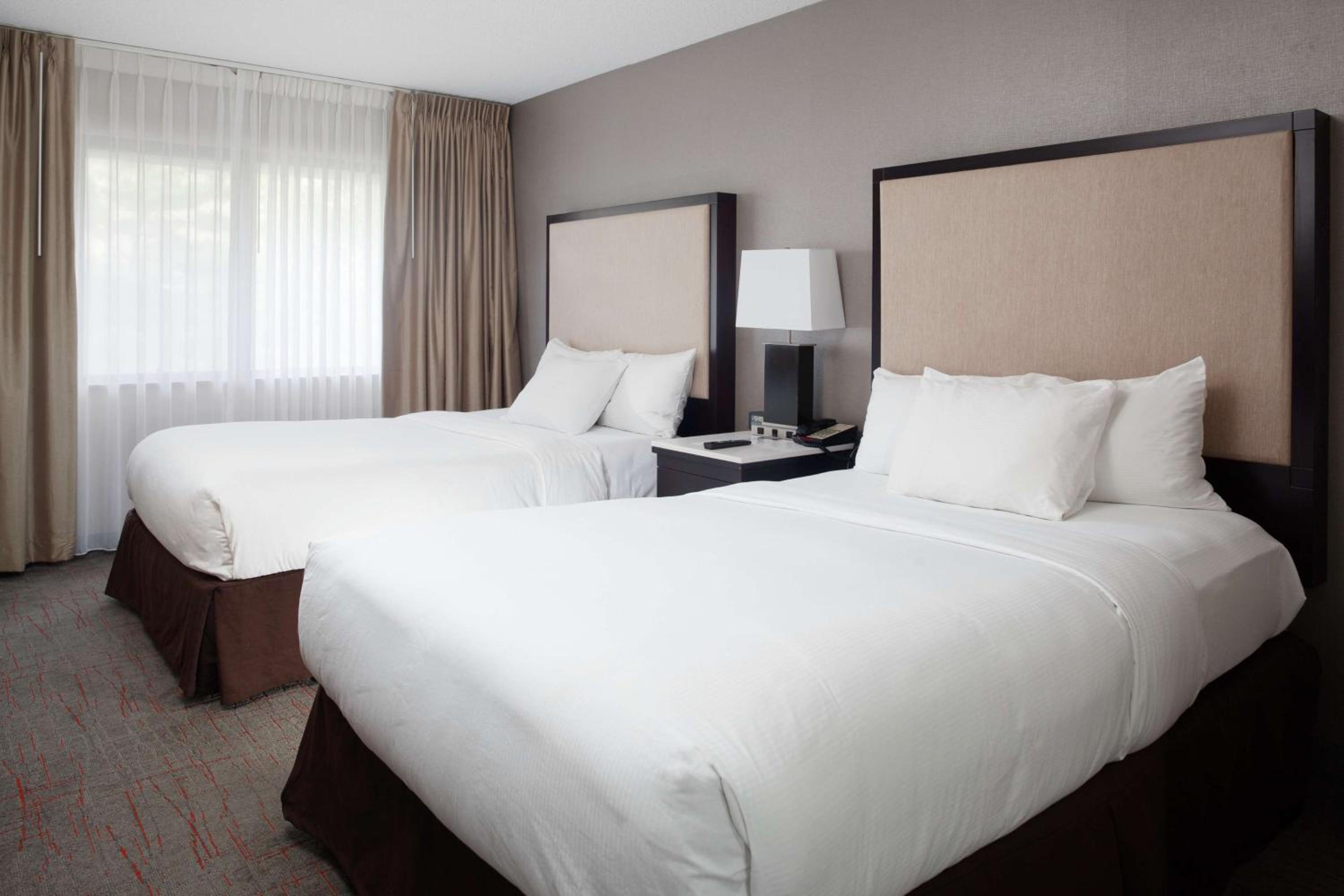One-Bedroom Suite with Two Double Beds and Sofa Bed - Non-Smoking - Photo 2