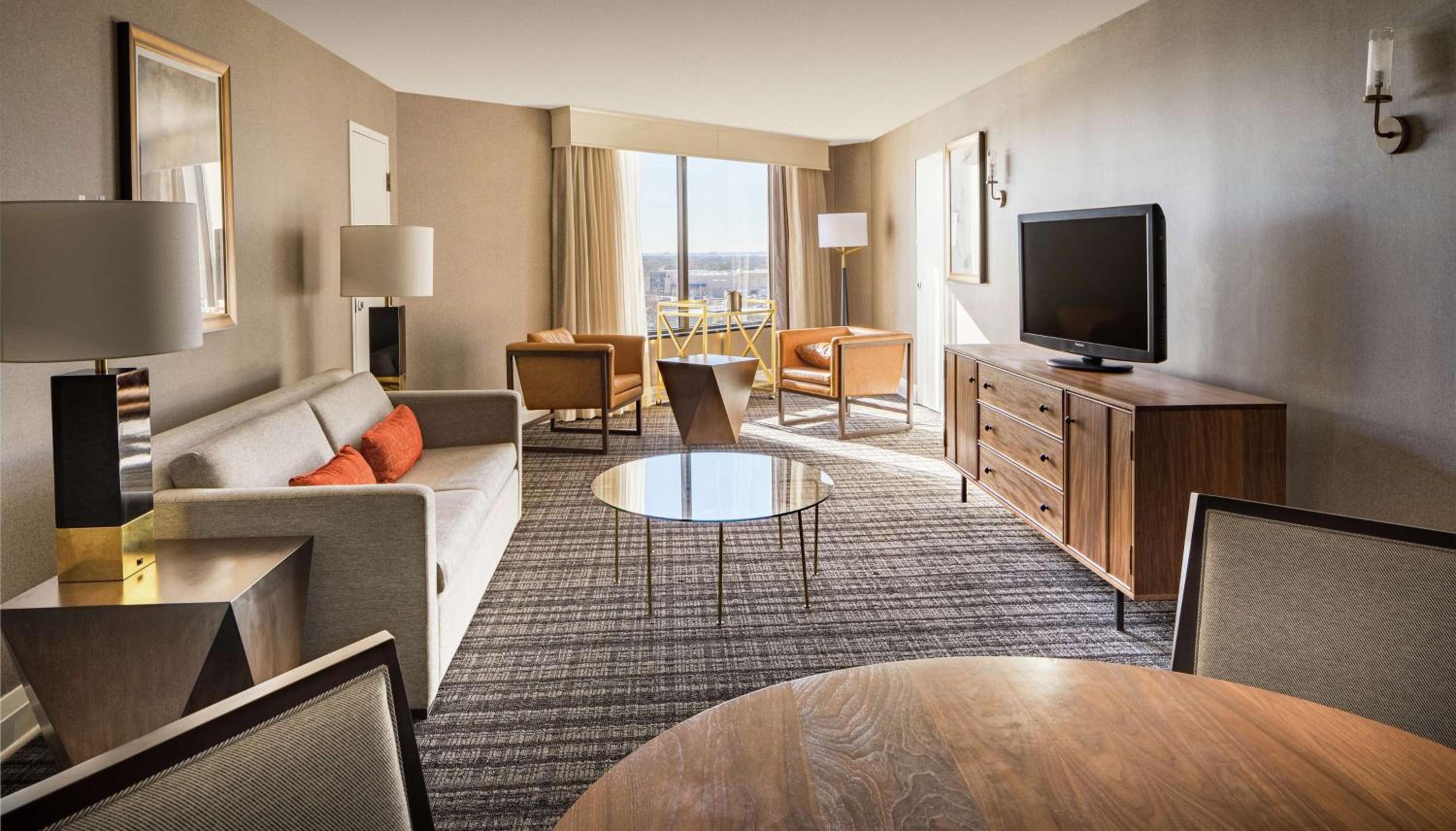 One-Bedroom Suite photo 2