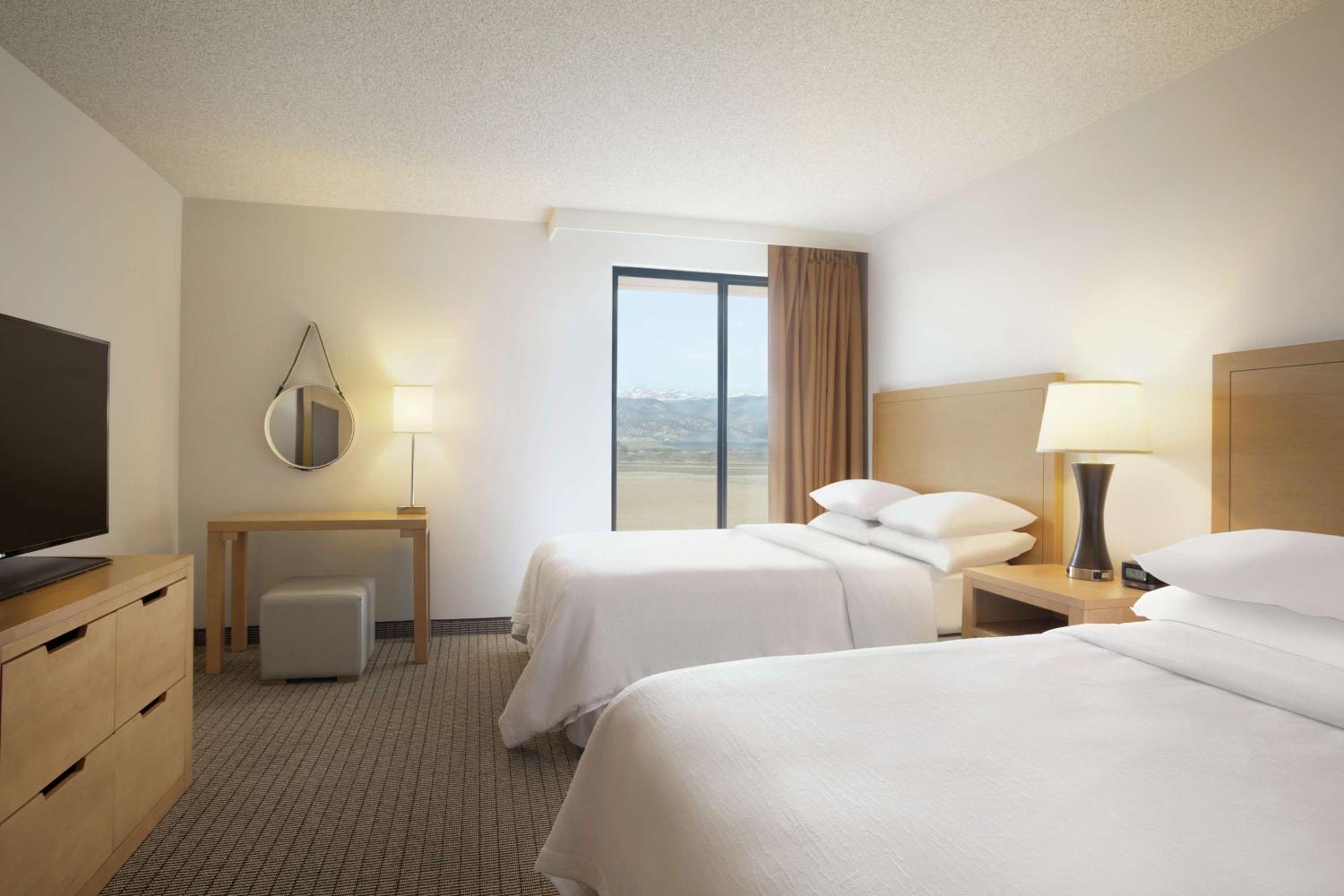 Suite with Two Double Beds - Non-Smoking - Photo 1