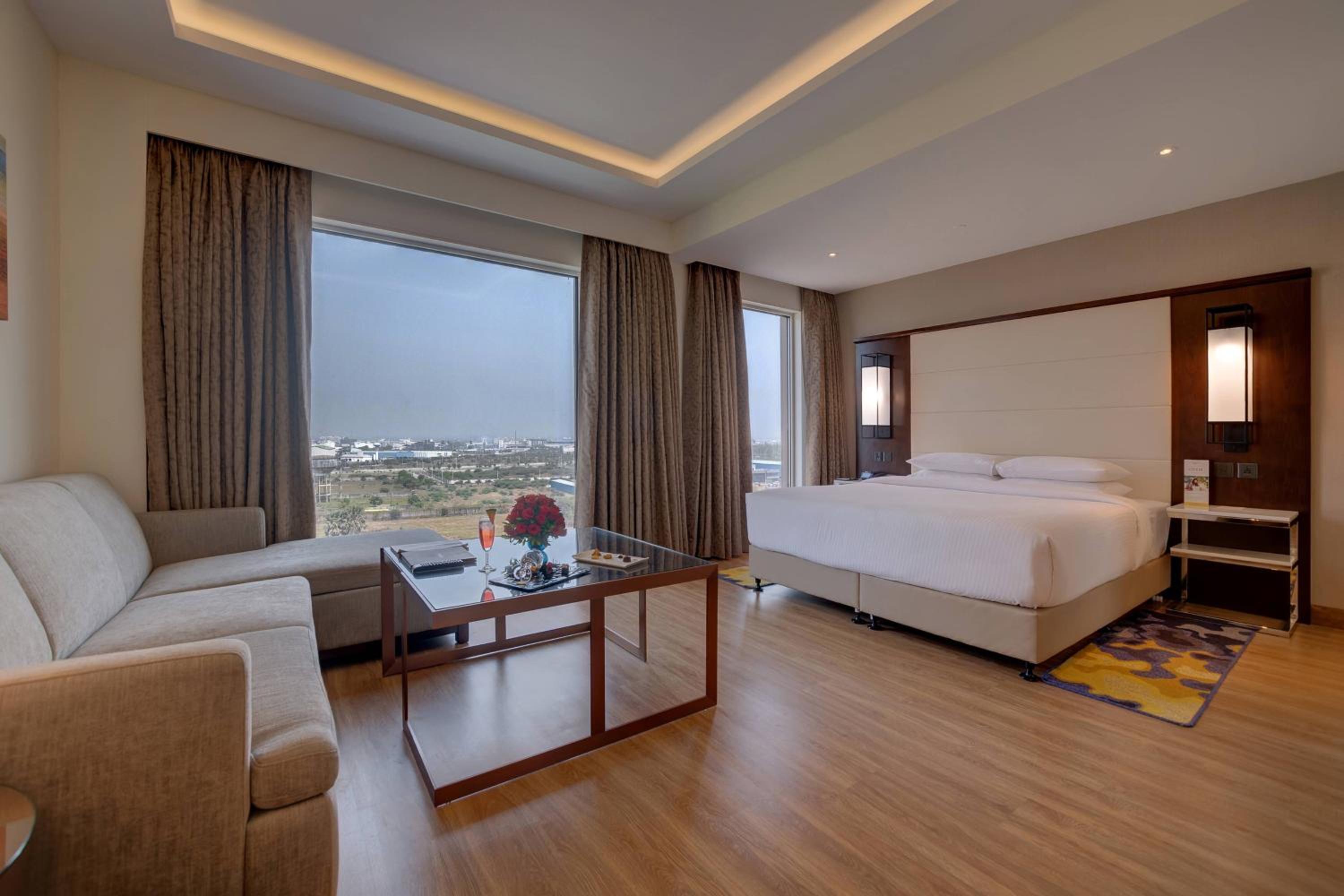 Studio Suite - Early Check-in and Late Check-out (Subject to Availability) - 10% Discount on F&B and Laundry till 15th September 2026