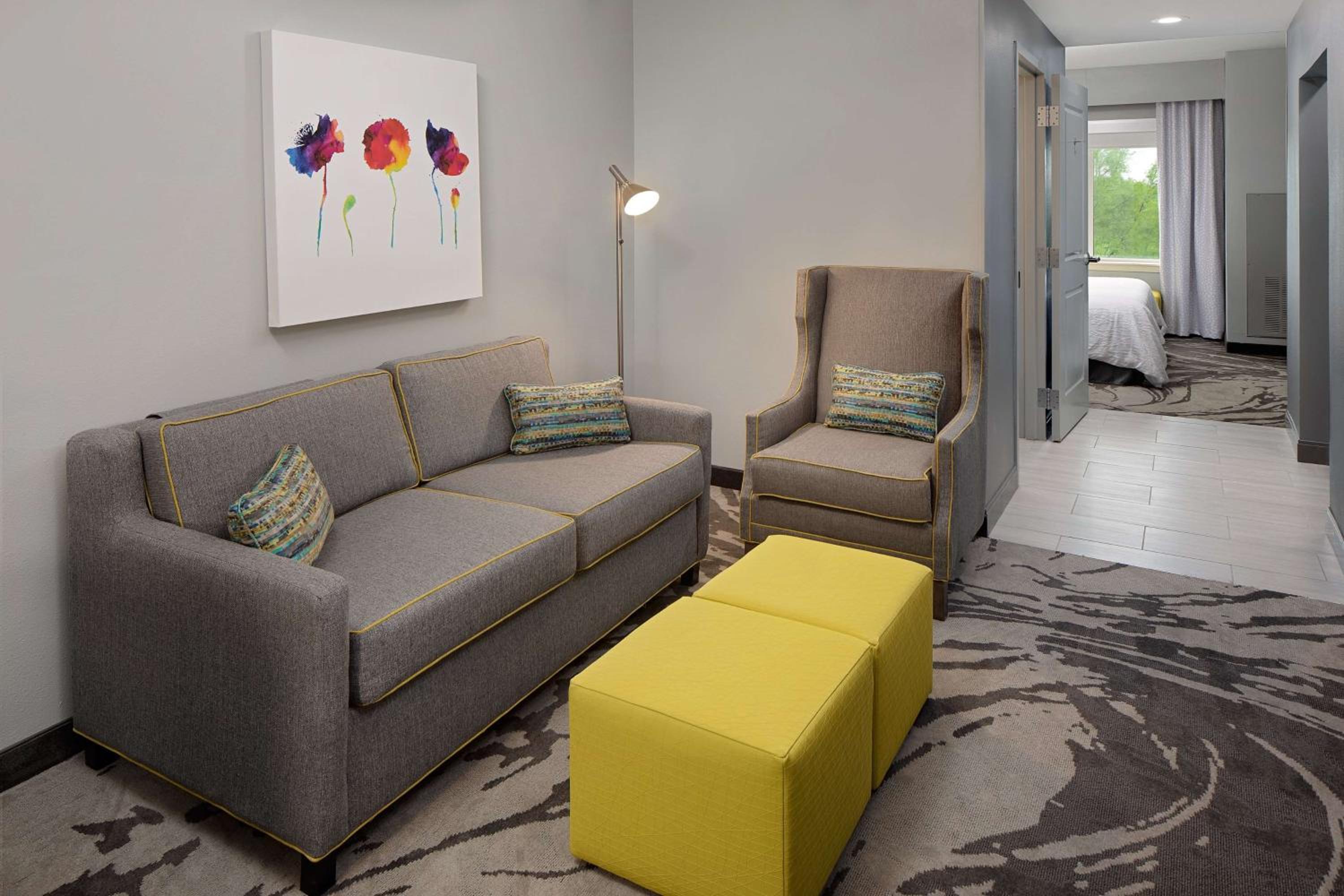 Junior King Suite with Sofa Bed - Photo 3
