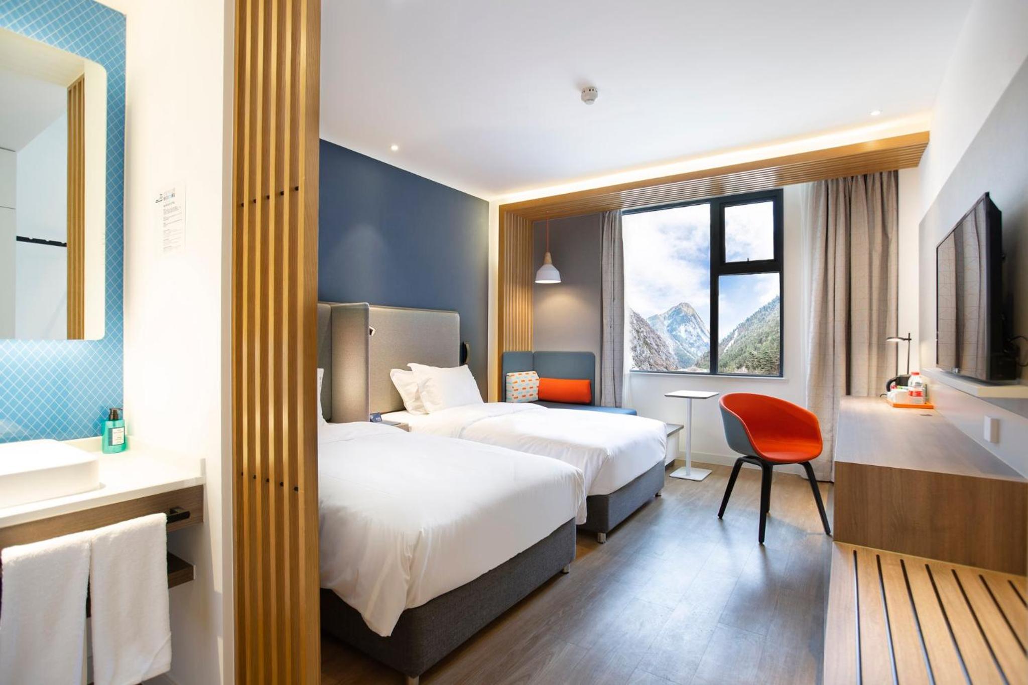 Standard Twin Room photo 2