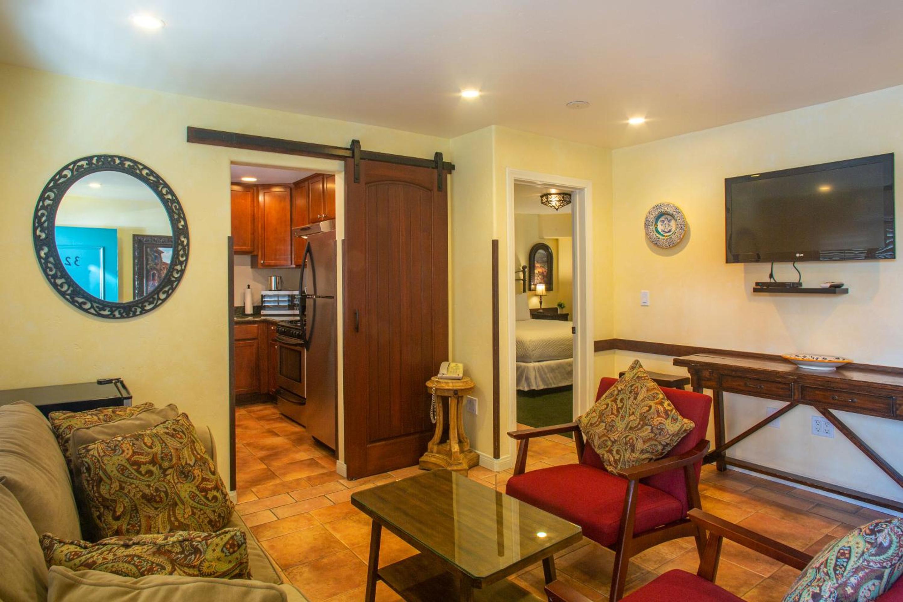 Castillo Suite photo 1