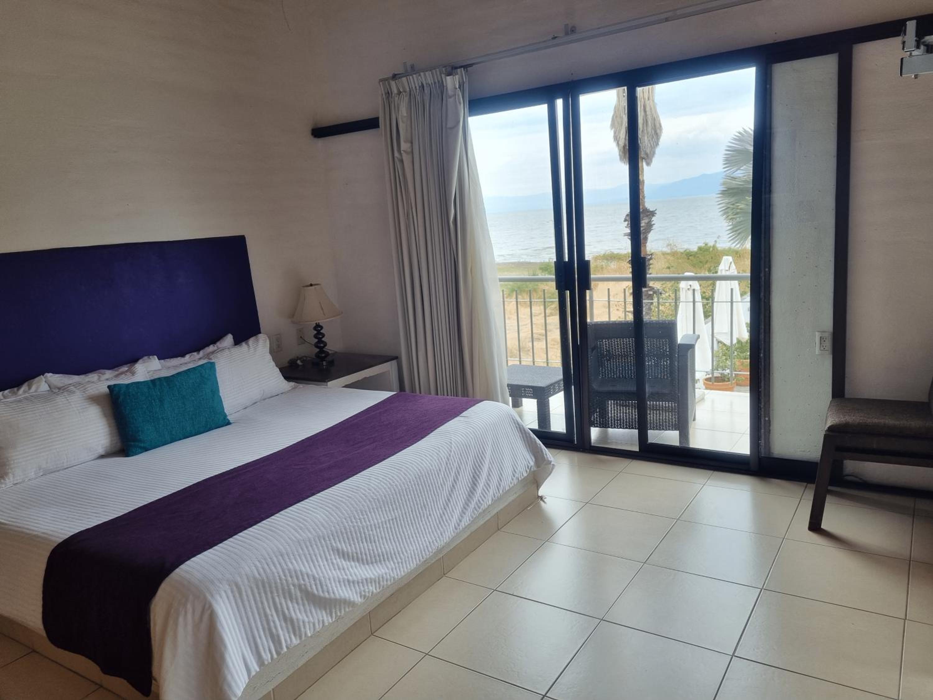 King Room with Lake View
