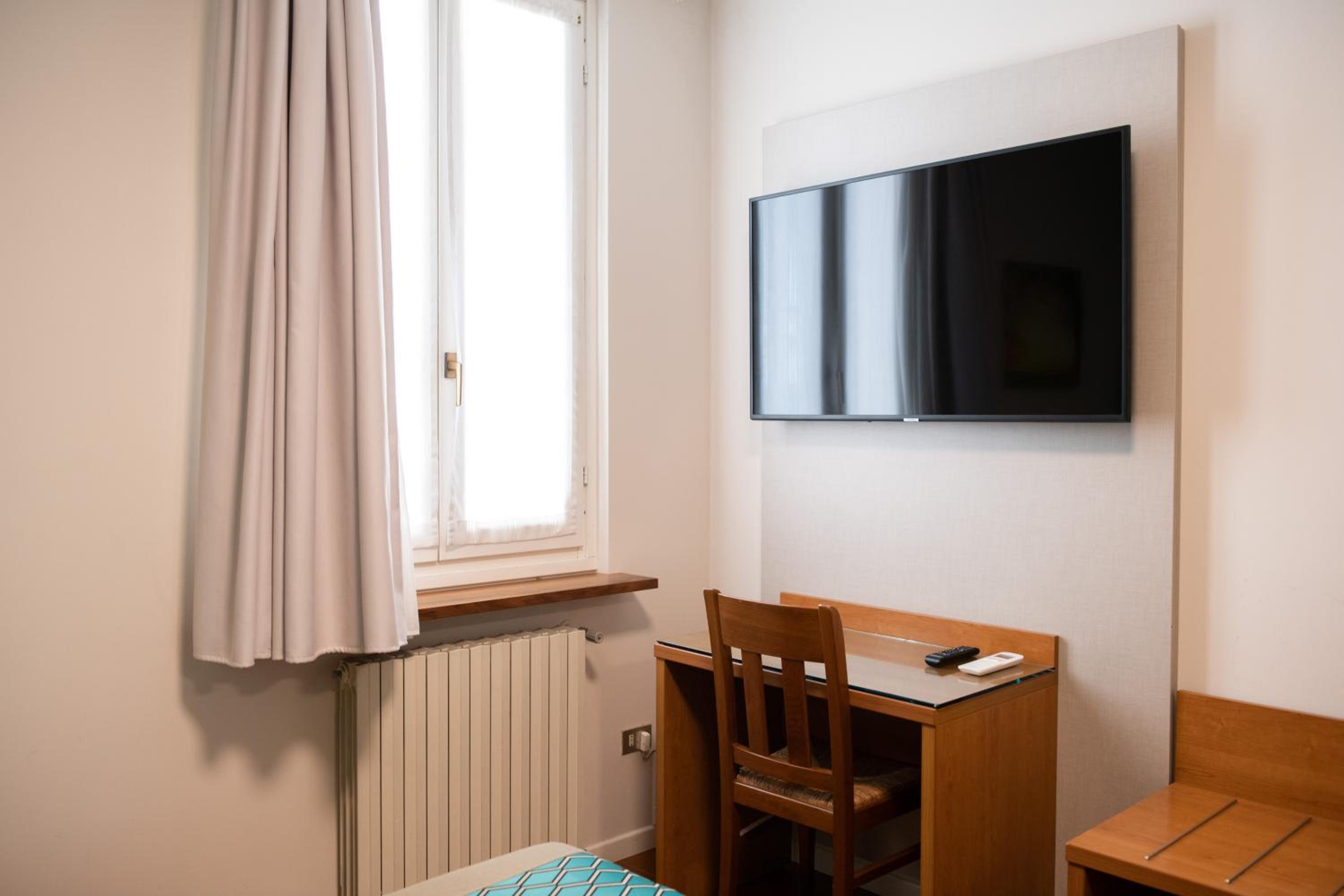 Two-Bedroom Apartment with City View