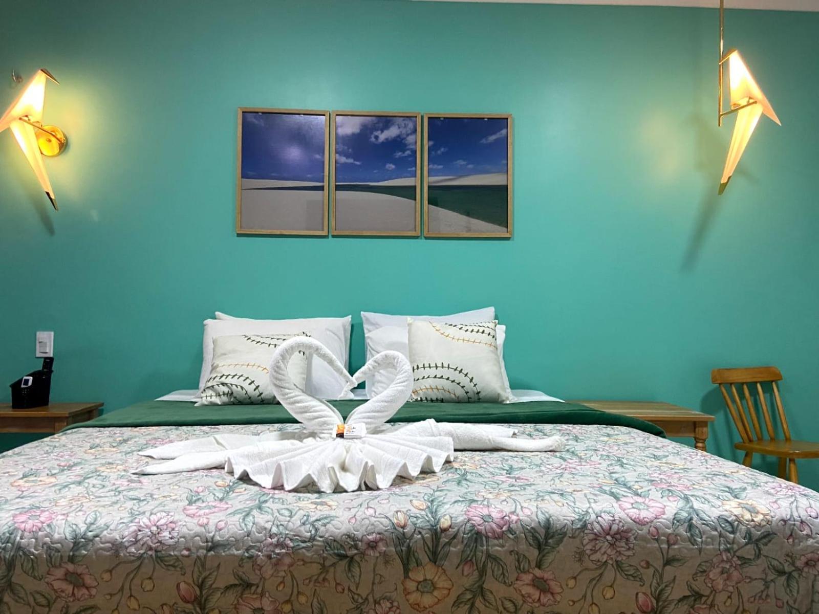 Deluxe Suite with Spa Bath photo 3
