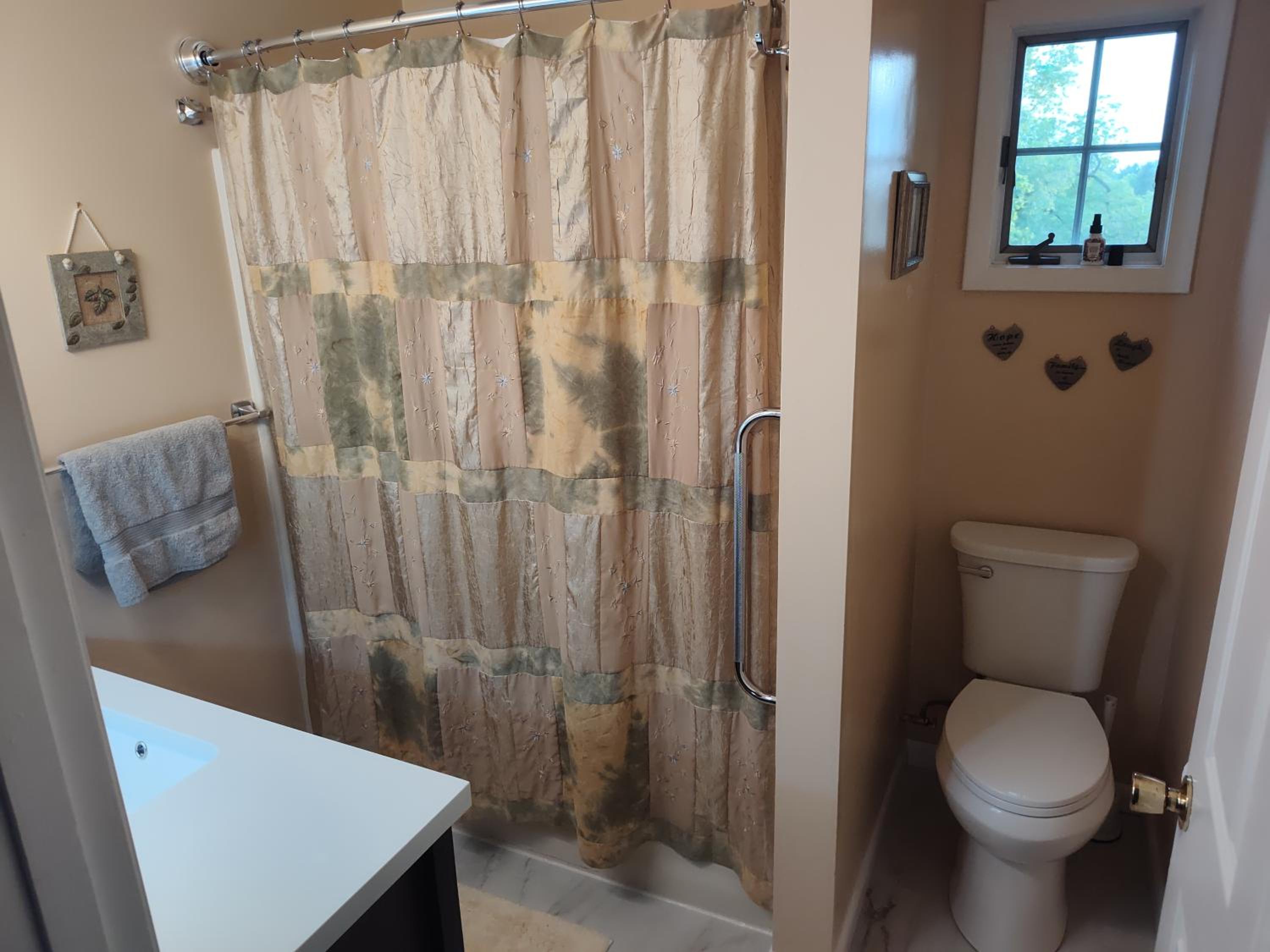 Family Room - Photo 17