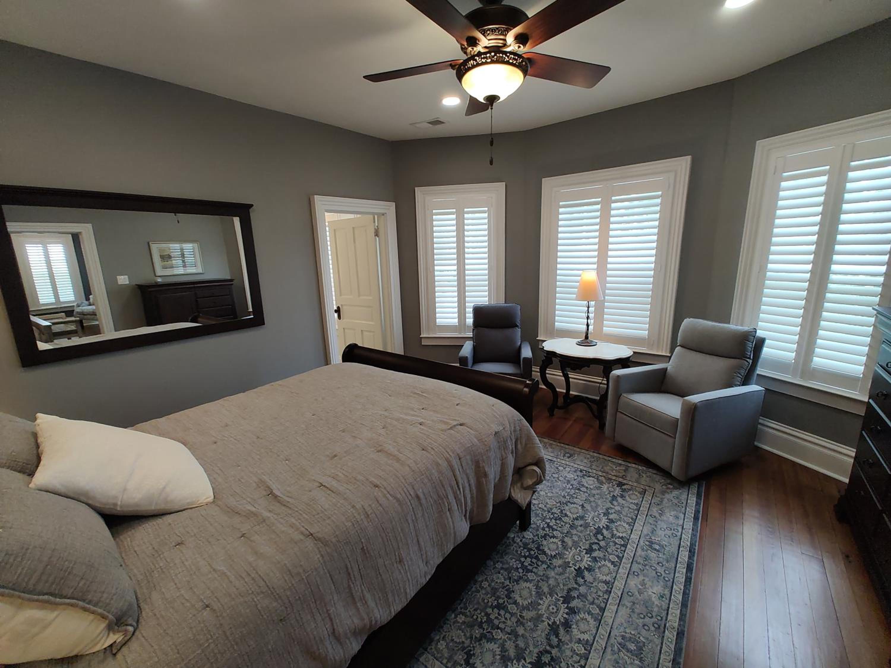 Deluxe Queen Room - Photo 3